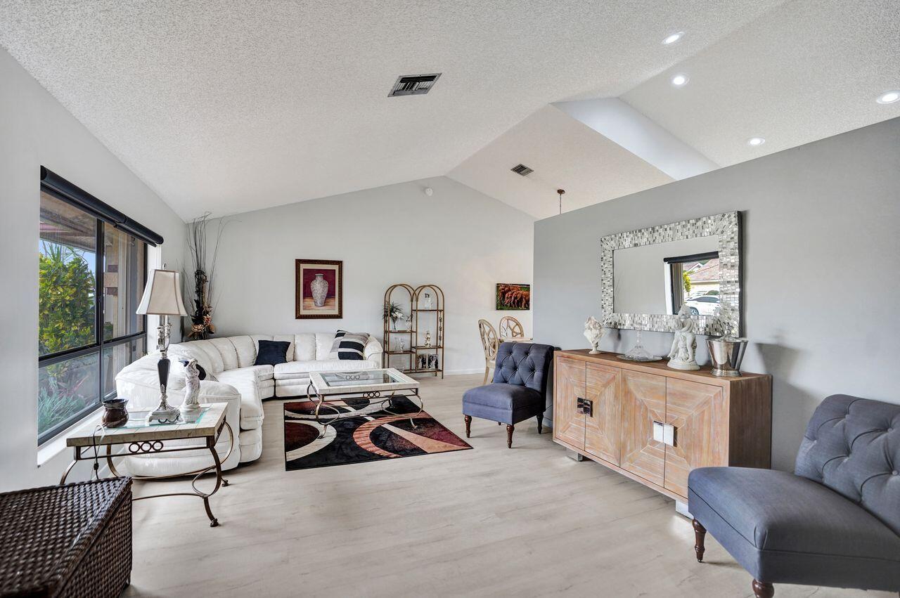SUN VALLEY 2 - Residential