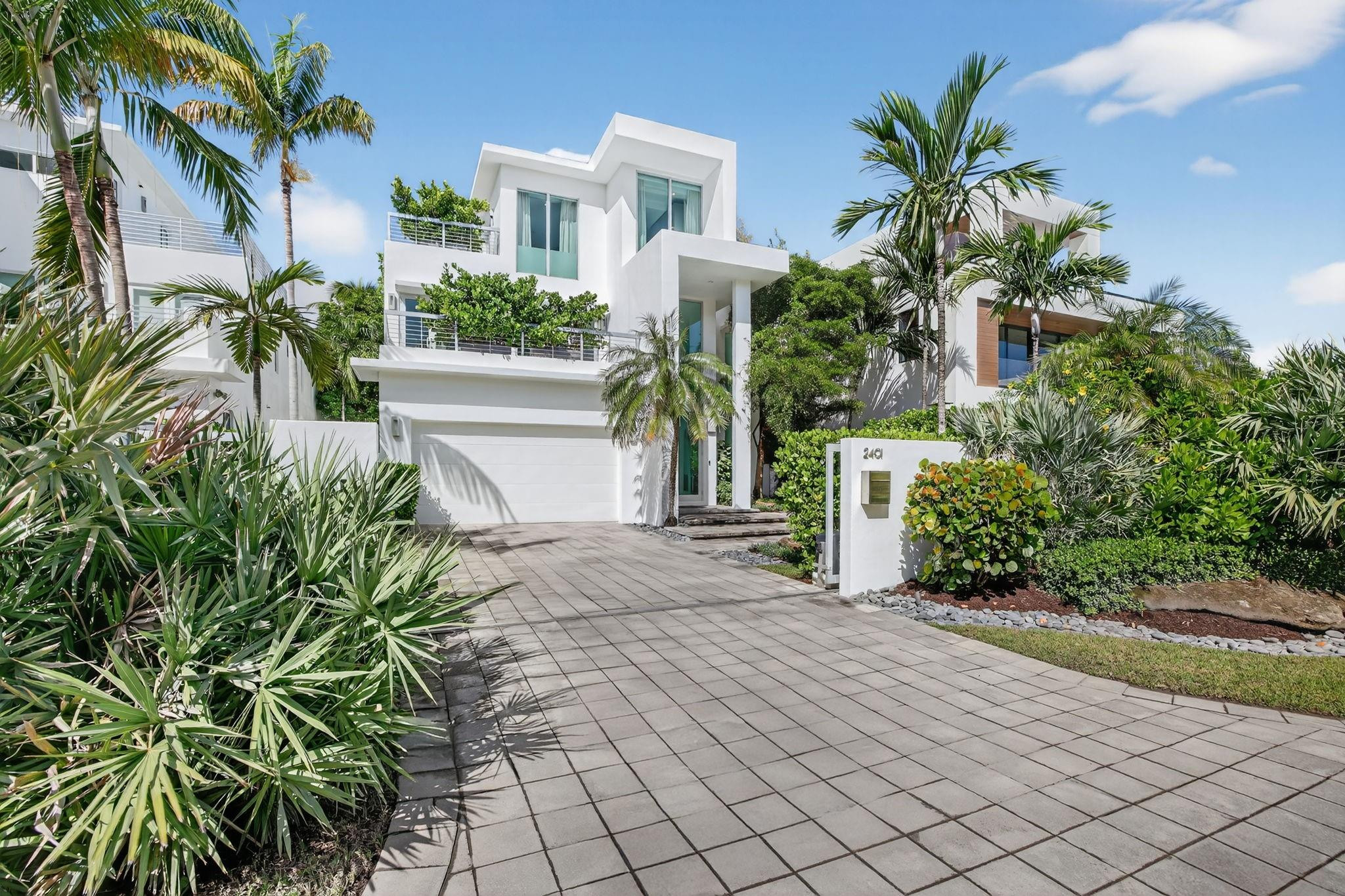 LAUDERDALE BEACH - Residential
