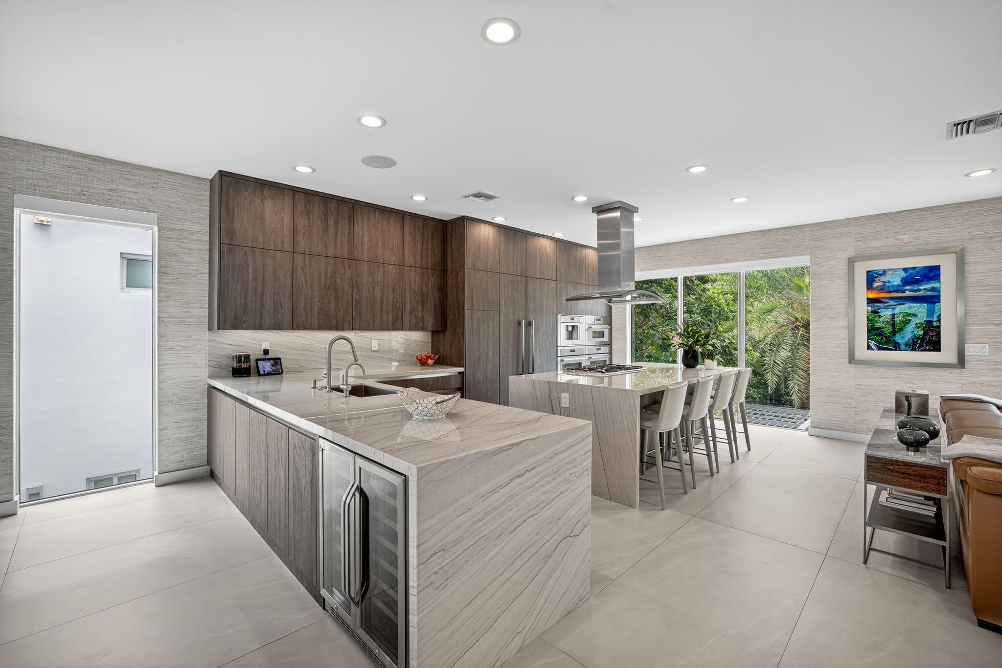 LAUDERDALE BEACH - Residential
