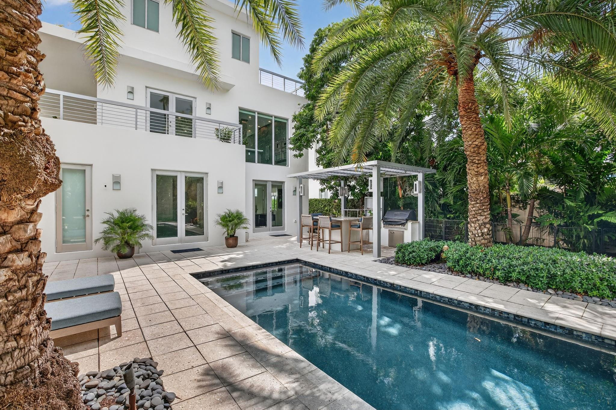 LAUDERDALE BEACH - Residential