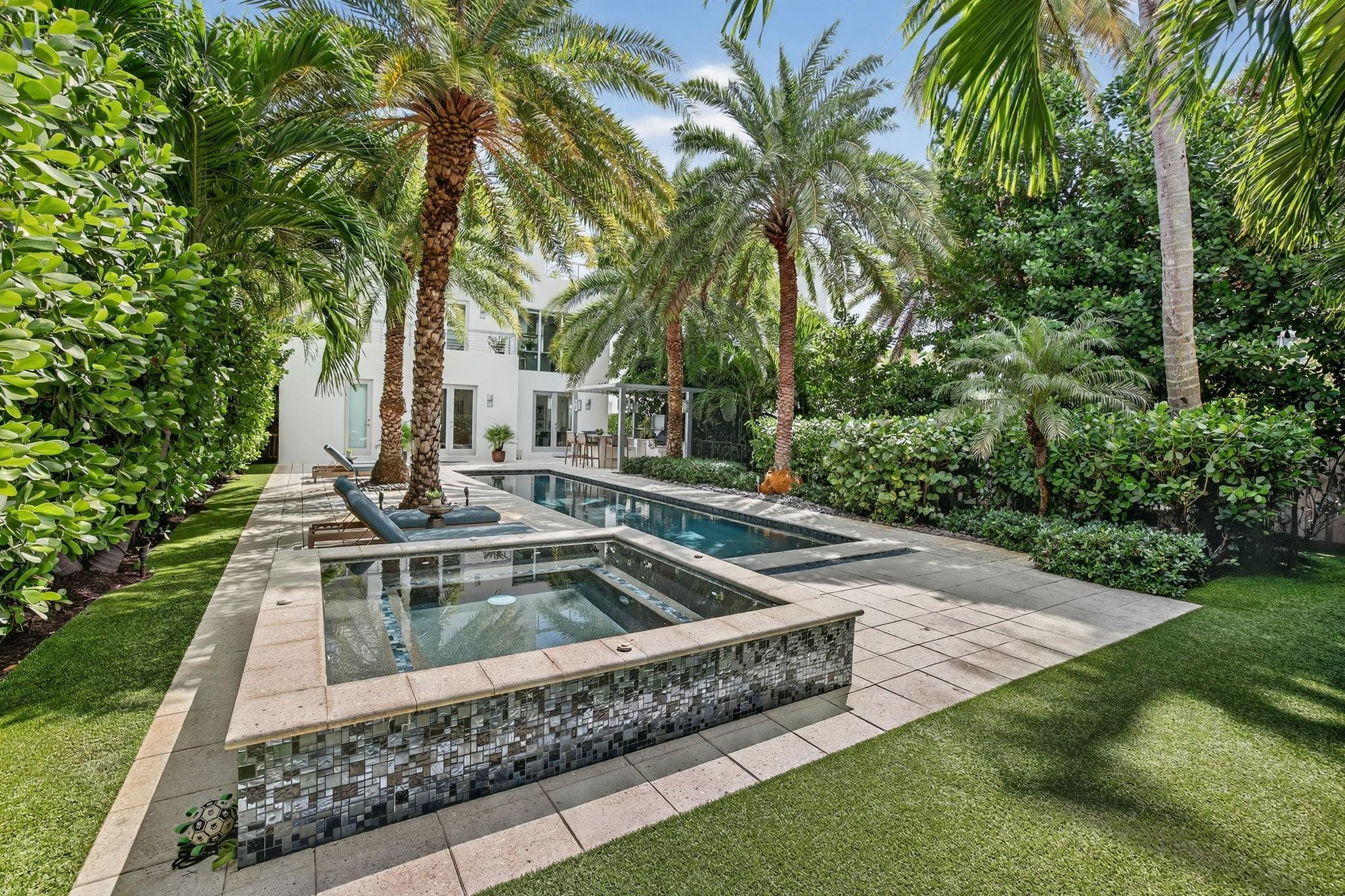 LAUDERDALE BEACH - Residential