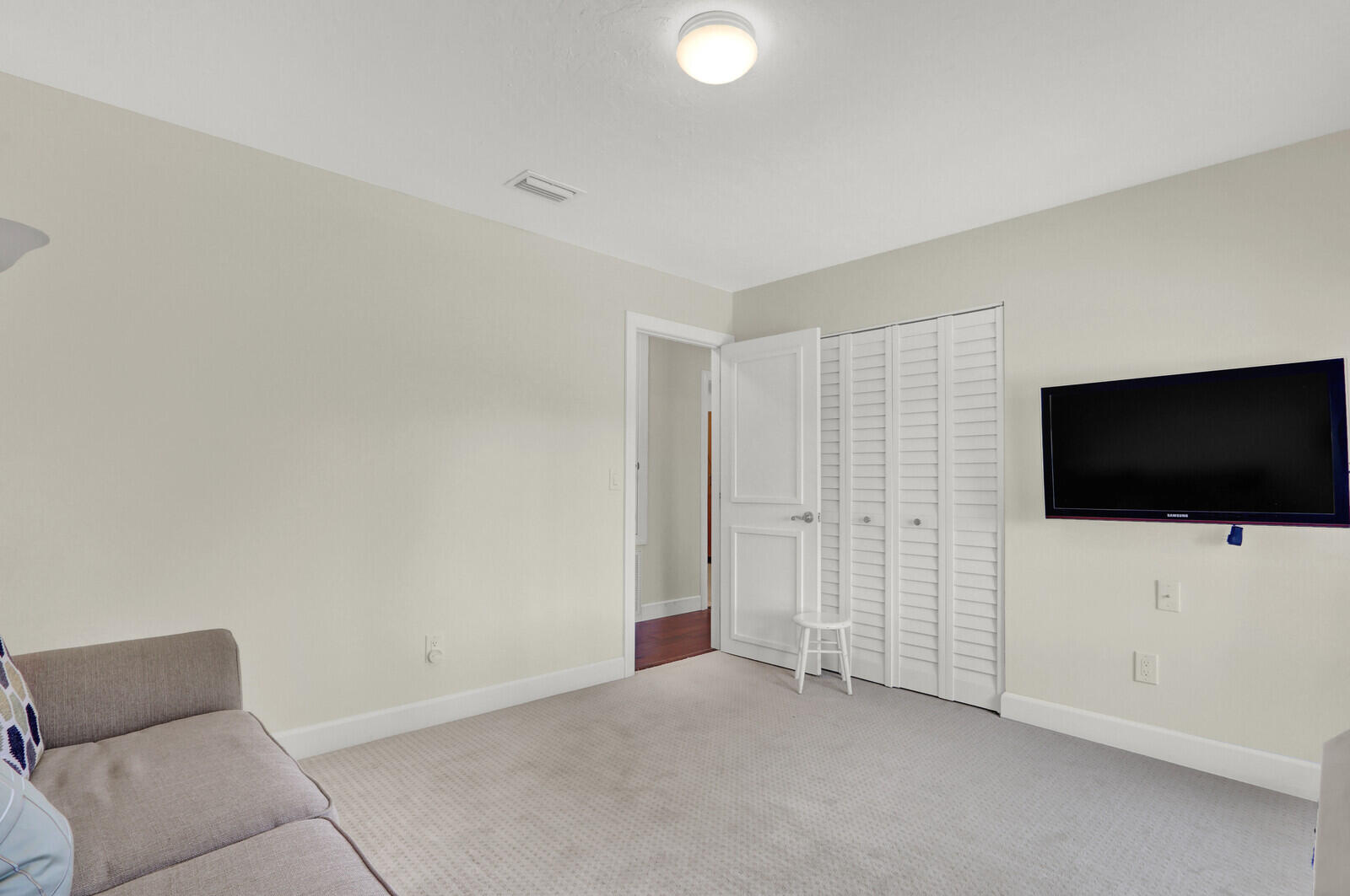 SANDPIPER BAY - Residential
