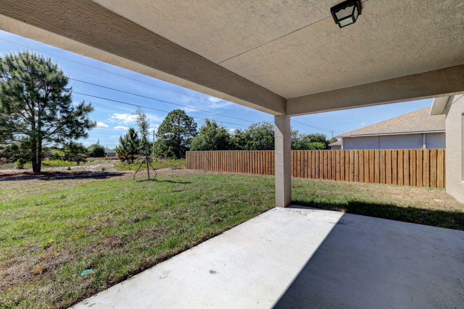 PORT ST LUCIE SECTION 48 1ST REPLAT - Residential