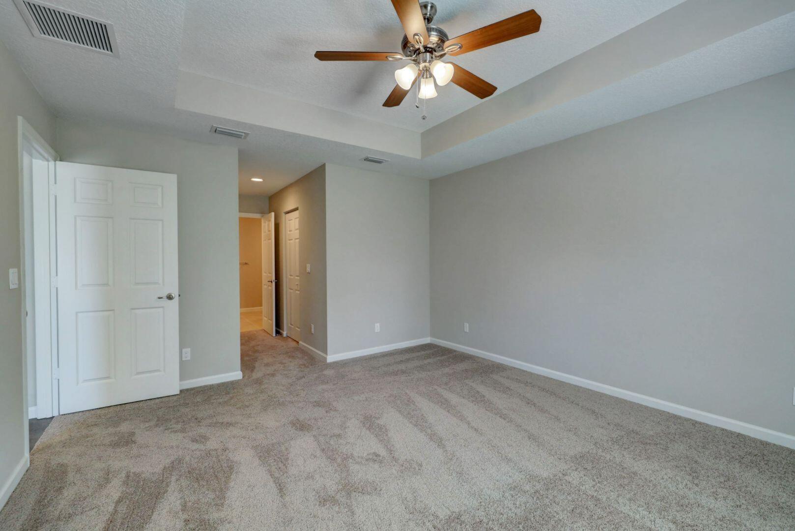 PORT ST LUCIE SECTION 48 1ST REPLAT - Residential