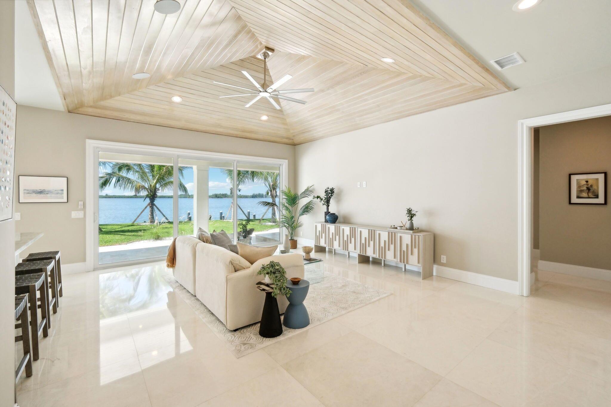 INDIAN BAY POINT - Residential
