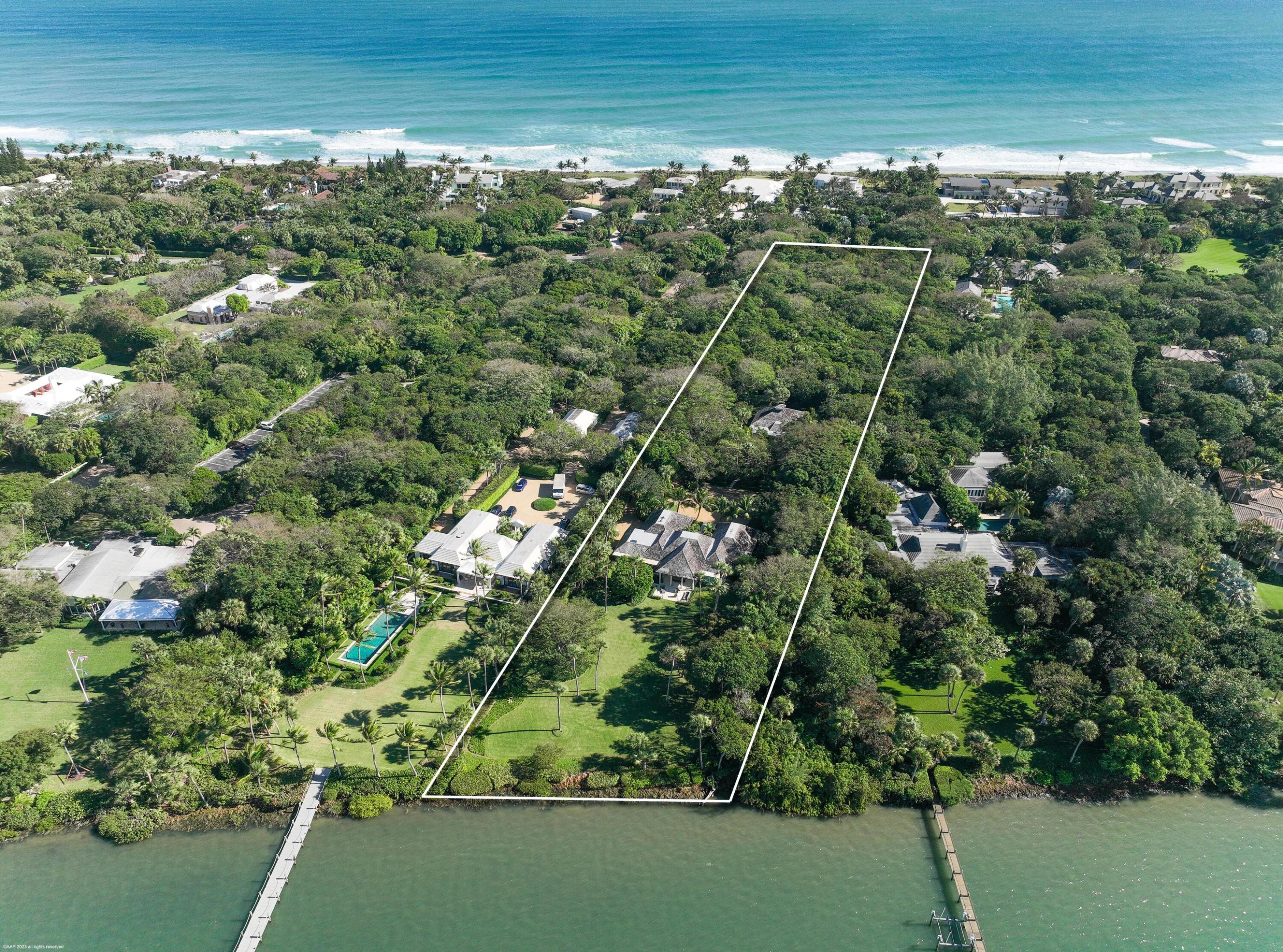 JUPITER ISLAND - Residential