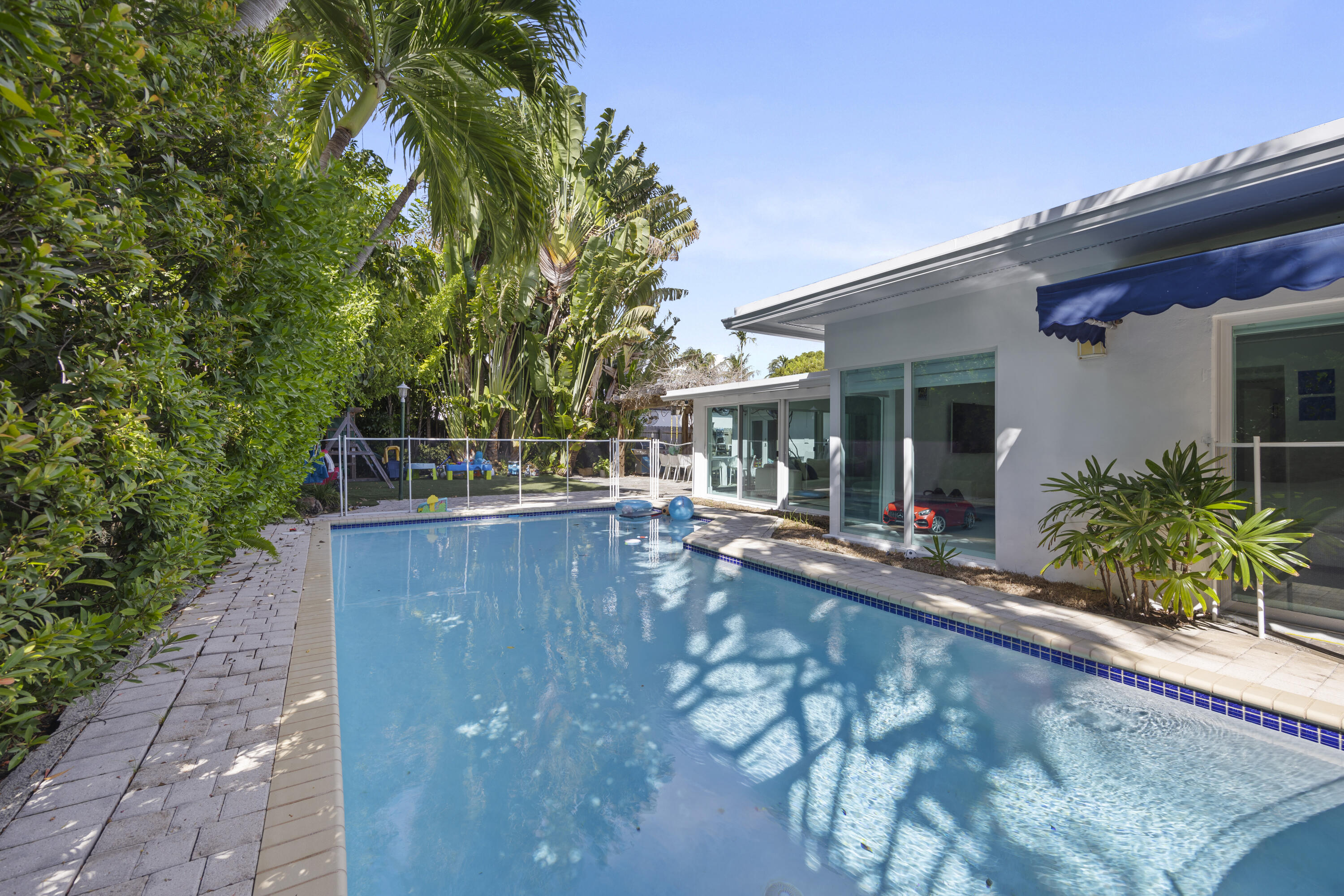 BISCAYNE KEY ESTATES - Residential Lease
