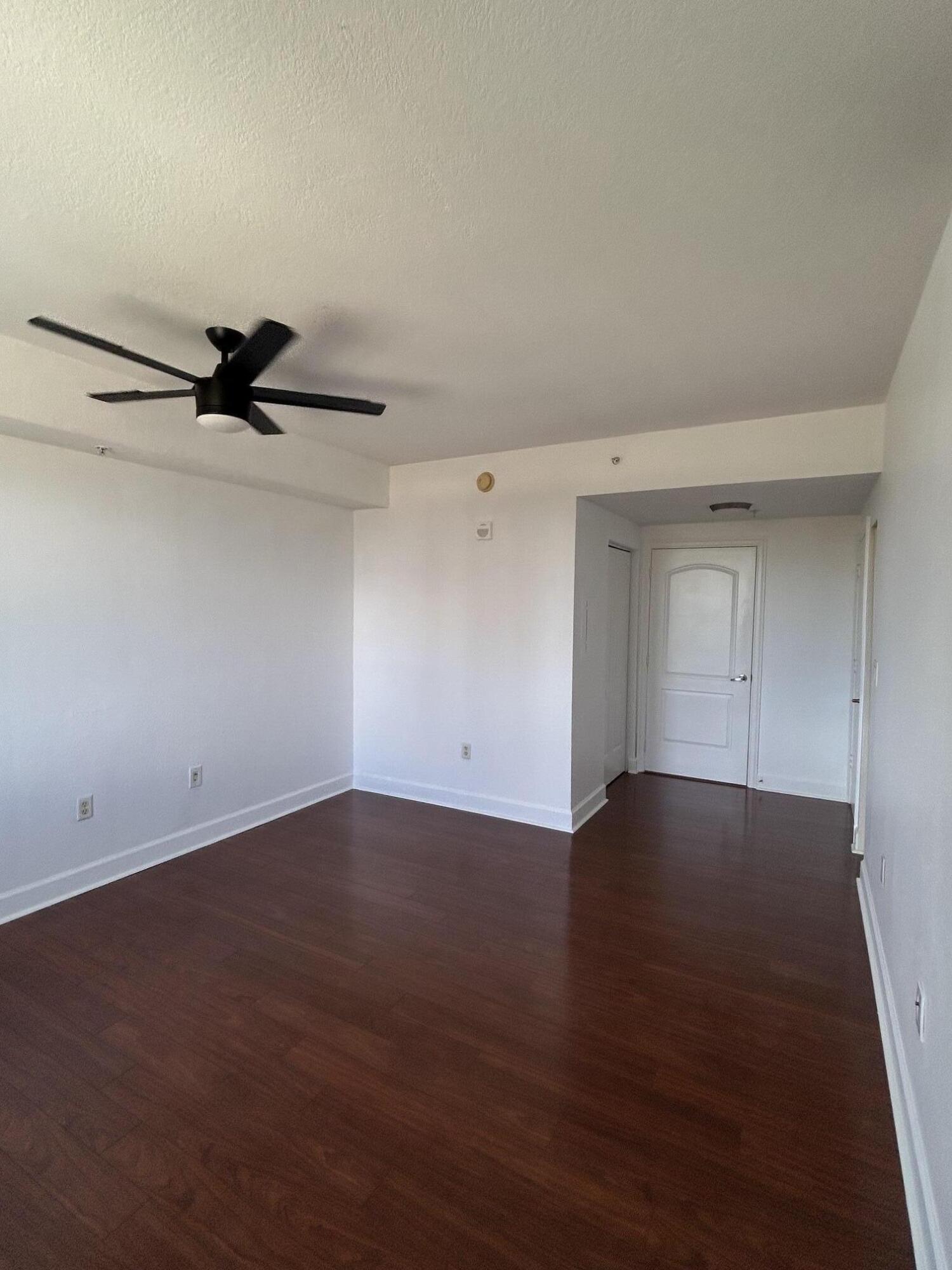 RADIUS CONDO - Residential Lease