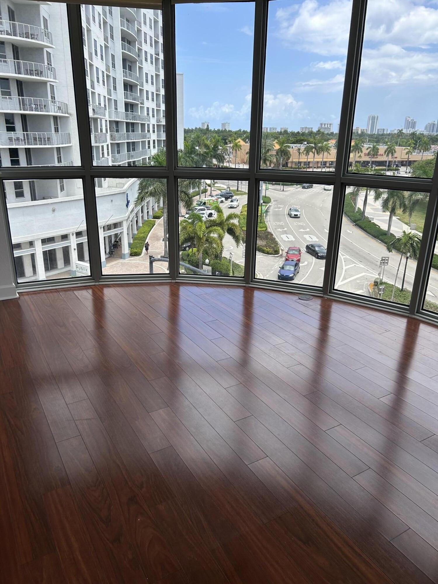 RADIUS CONDO - Residential Lease