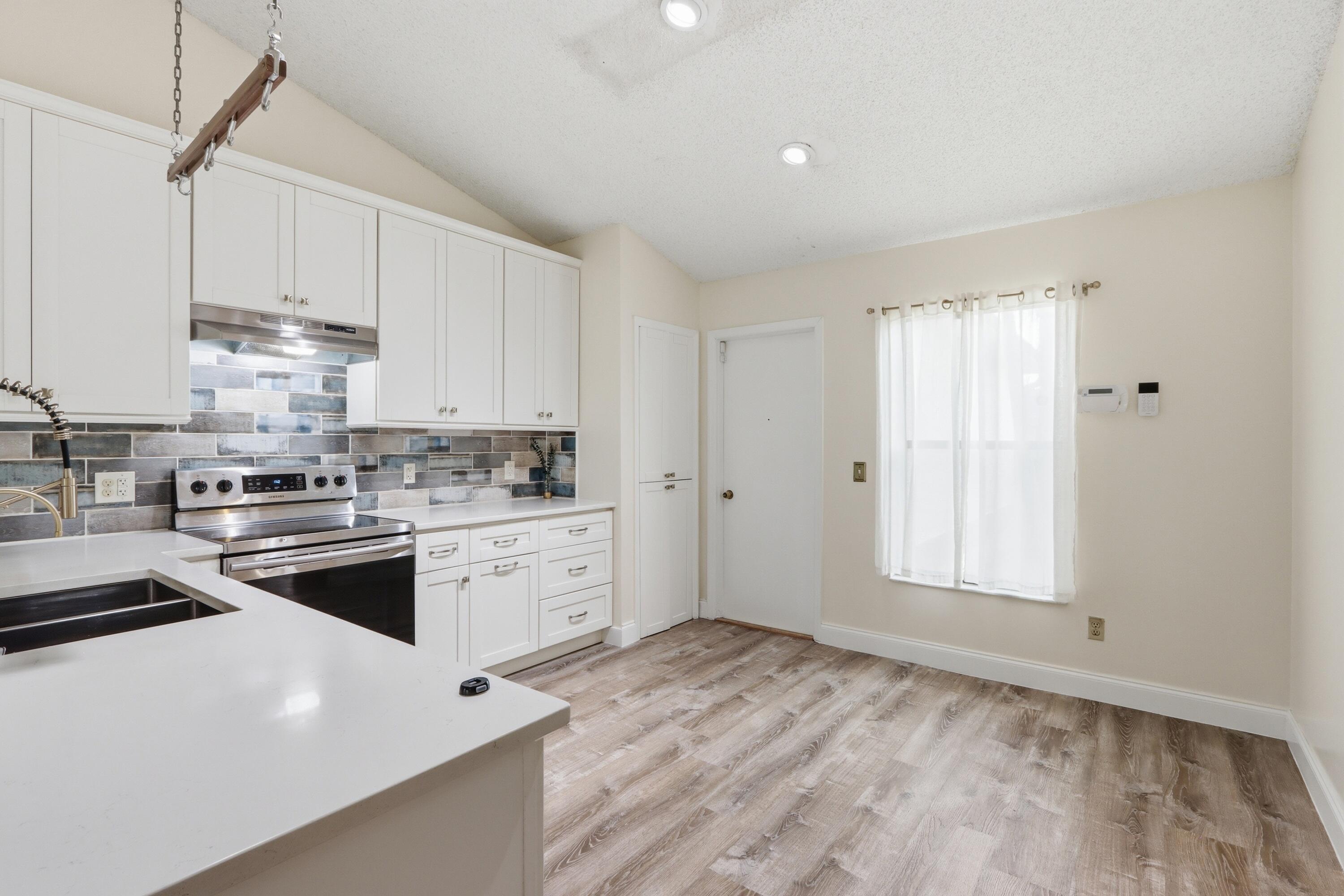 PORT ST LUCIE SECTION 13 - Residential