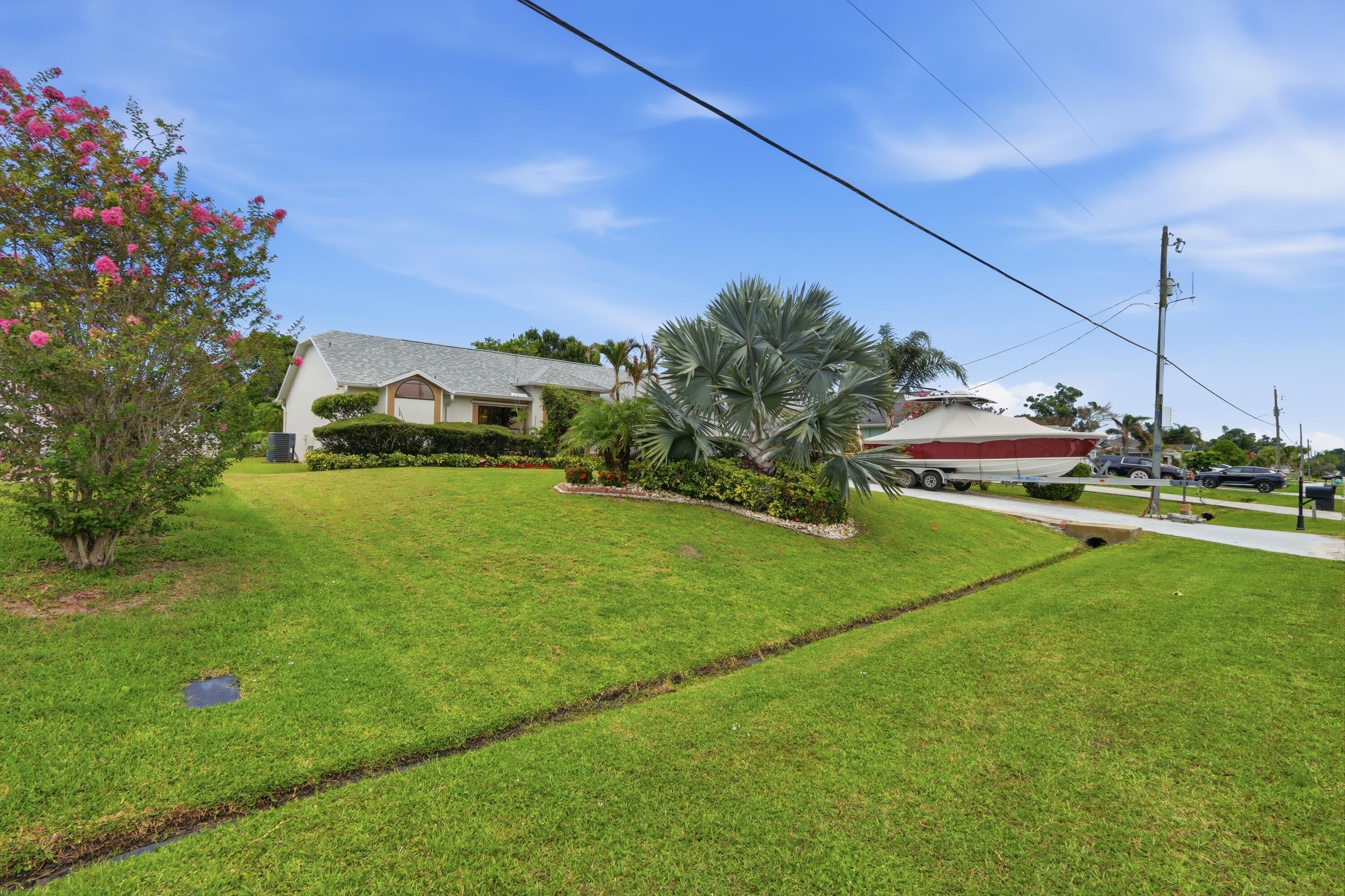PORT ST LUCIE SECTION 13 - Residential