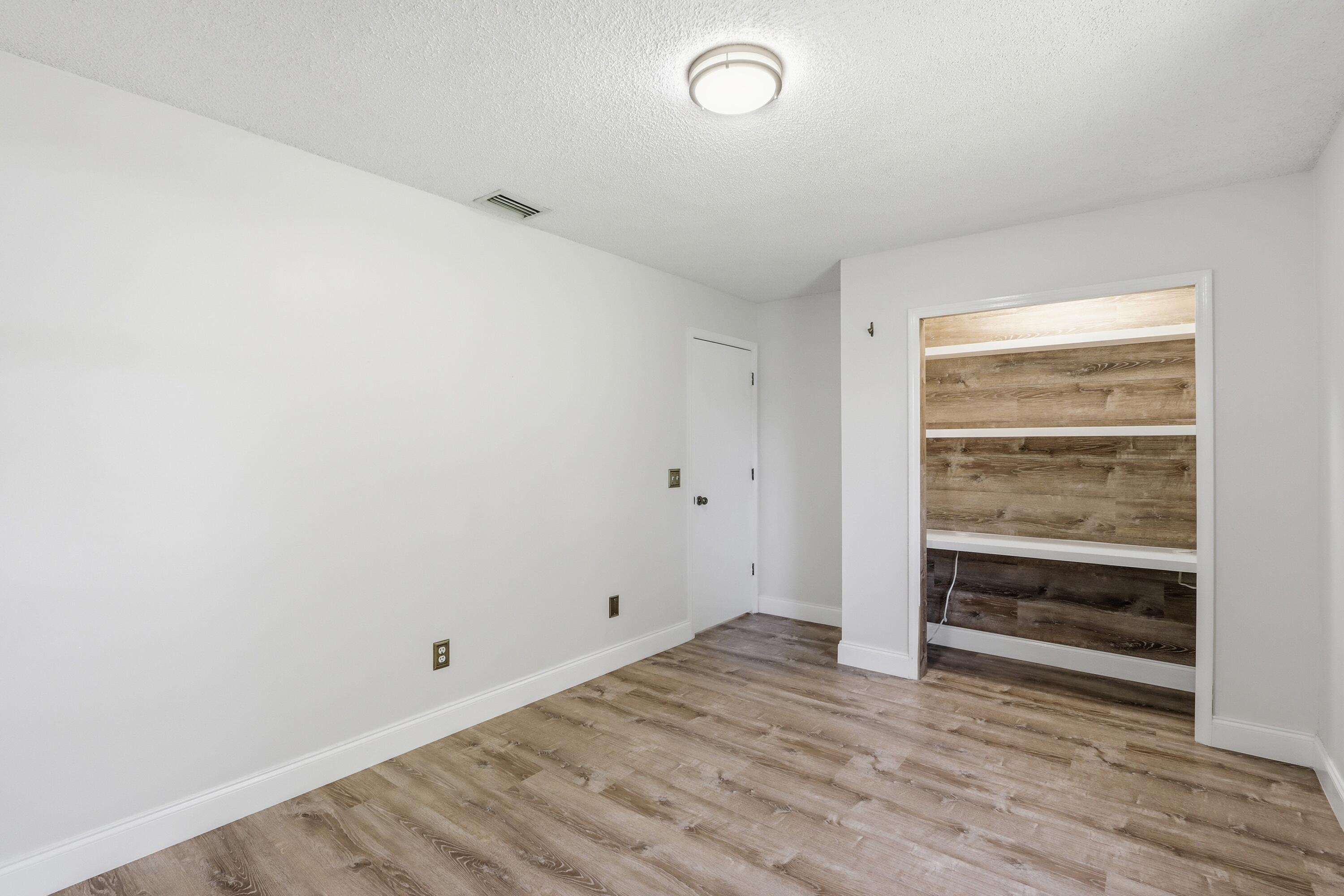 PORT ST LUCIE SECTION 13 - Residential