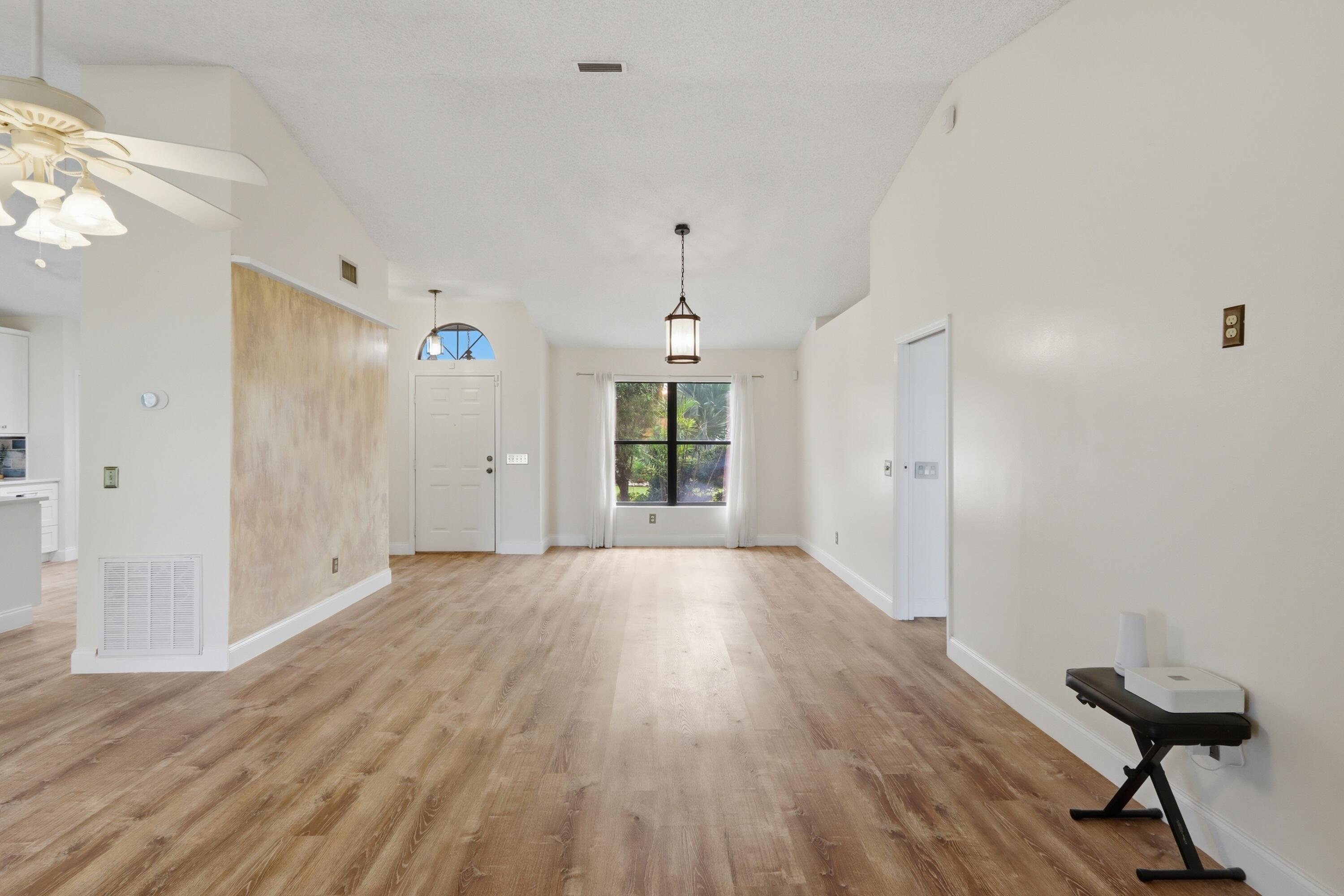 PORT ST LUCIE SECTION 13 - Residential