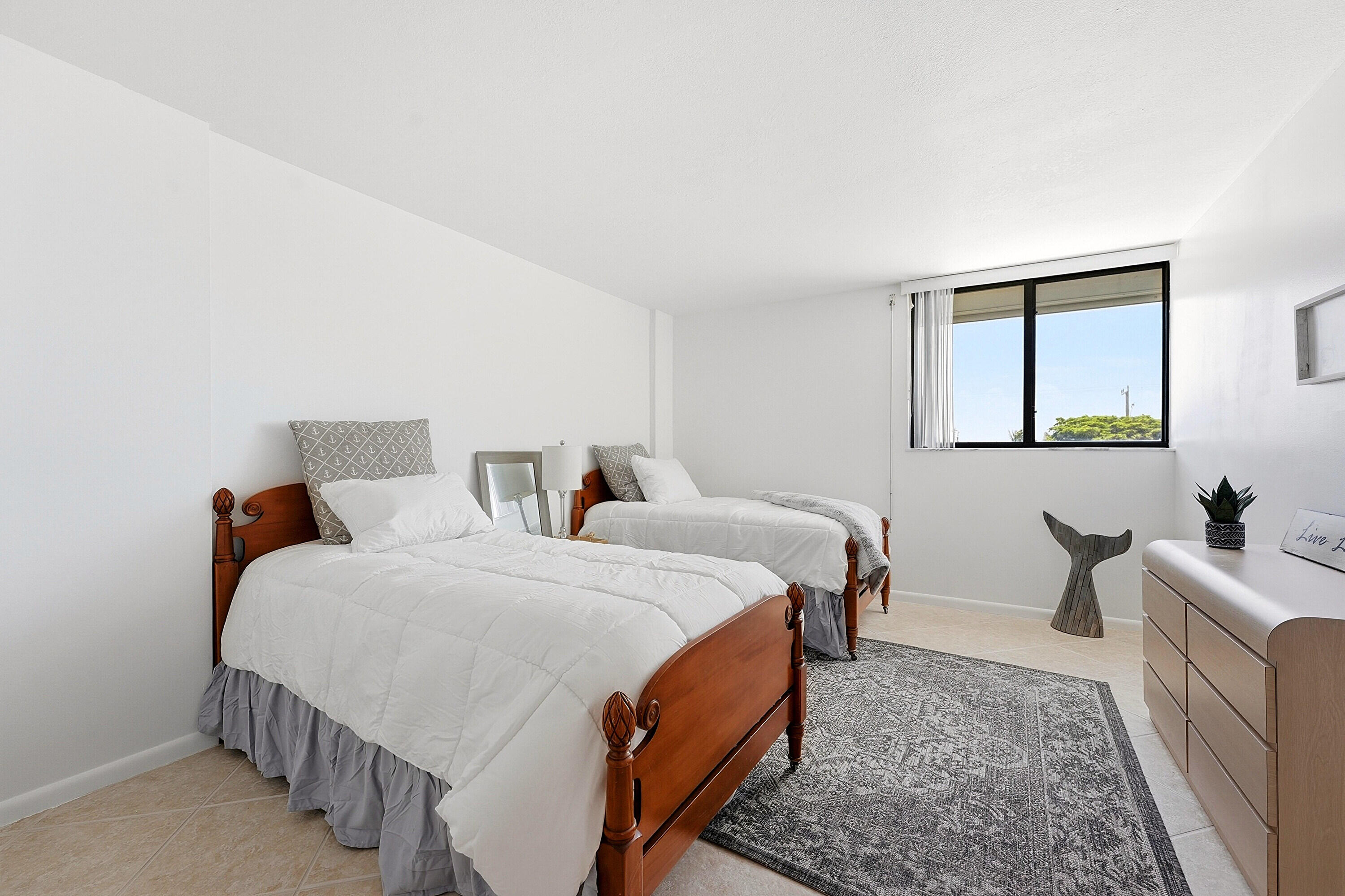 BARCLAY BEACH CLUB PHASE 1, A CONDOMINIUM - Residential