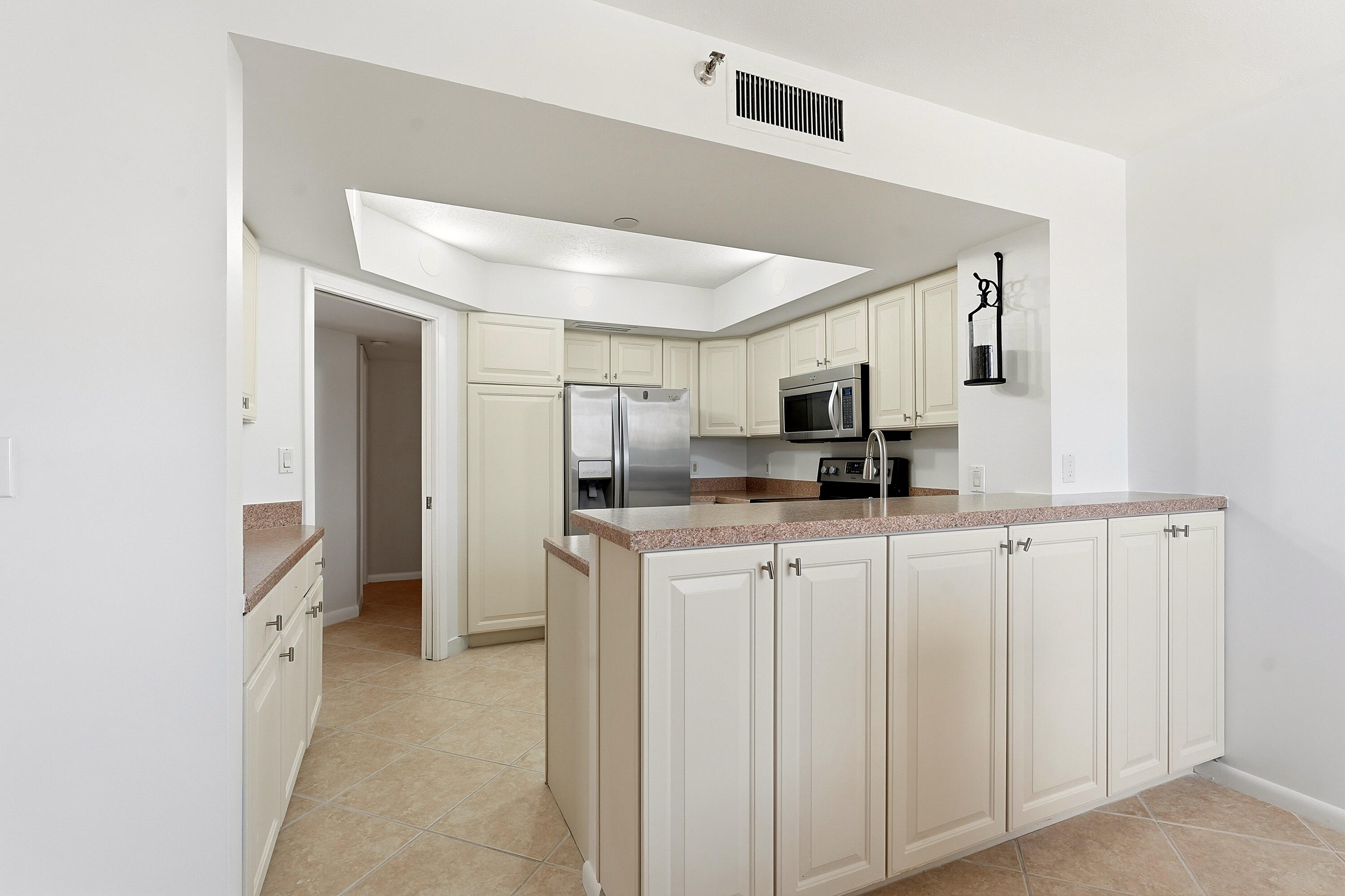 BARCLAY BEACH CLUB PHASE 1, A CONDOMINIUM - Residential