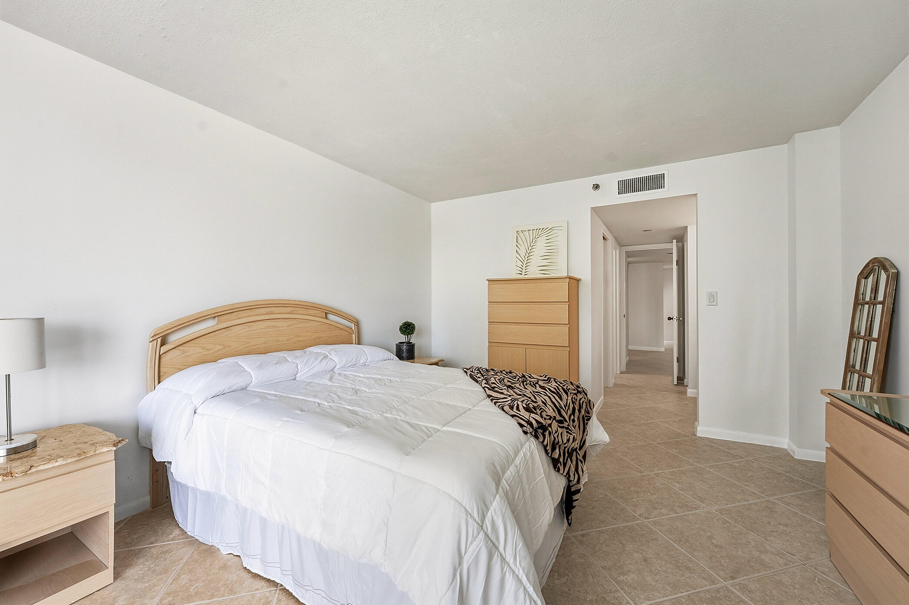 BARCLAY BEACH CLUB PHASE 1, A CONDOMINIUM - Residential