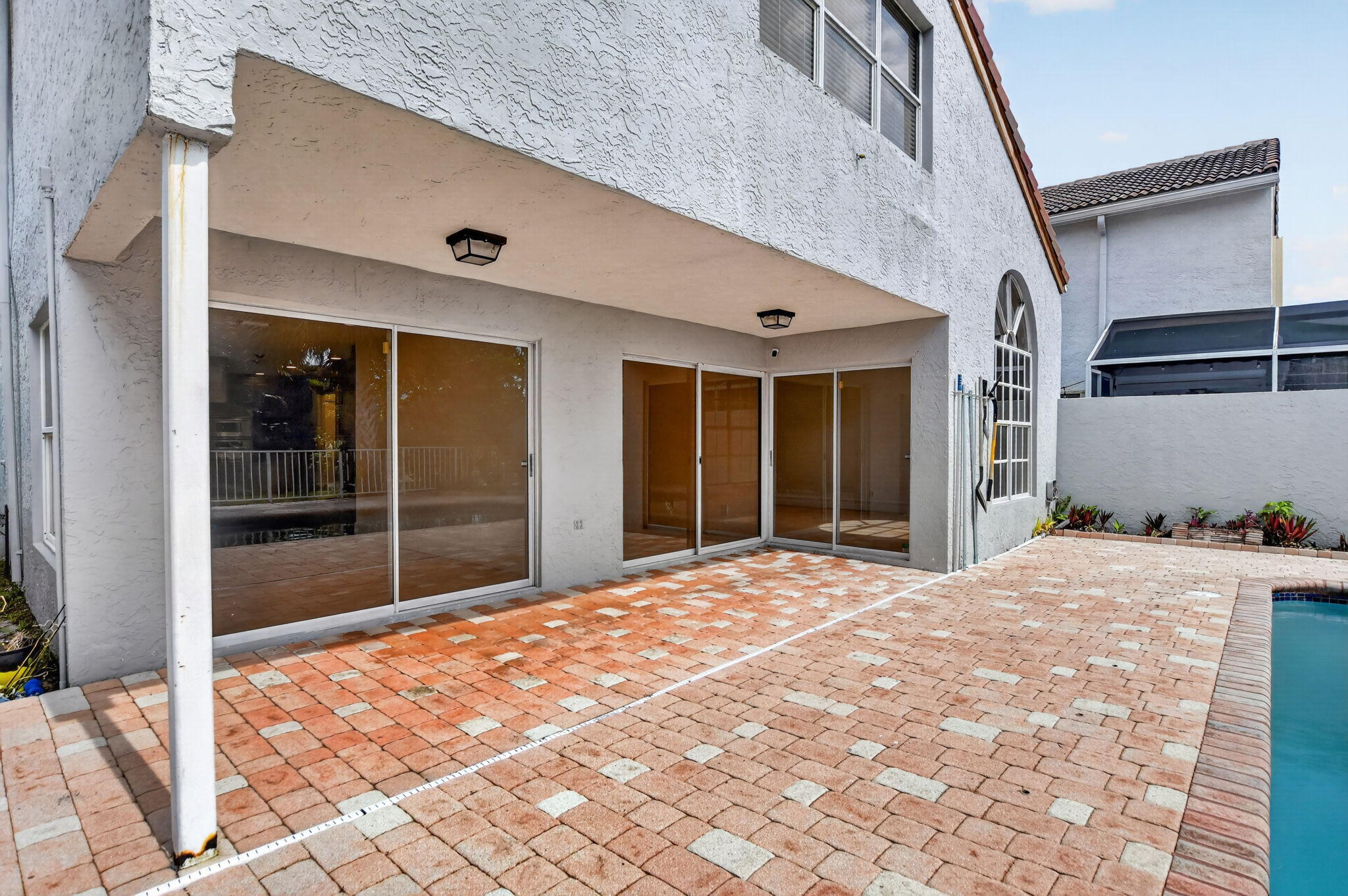LA VIDA - Residential