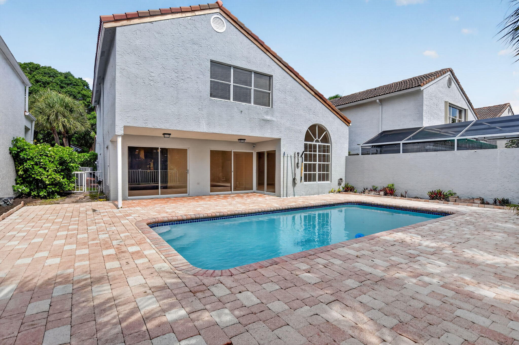 LA VIDA - Residential