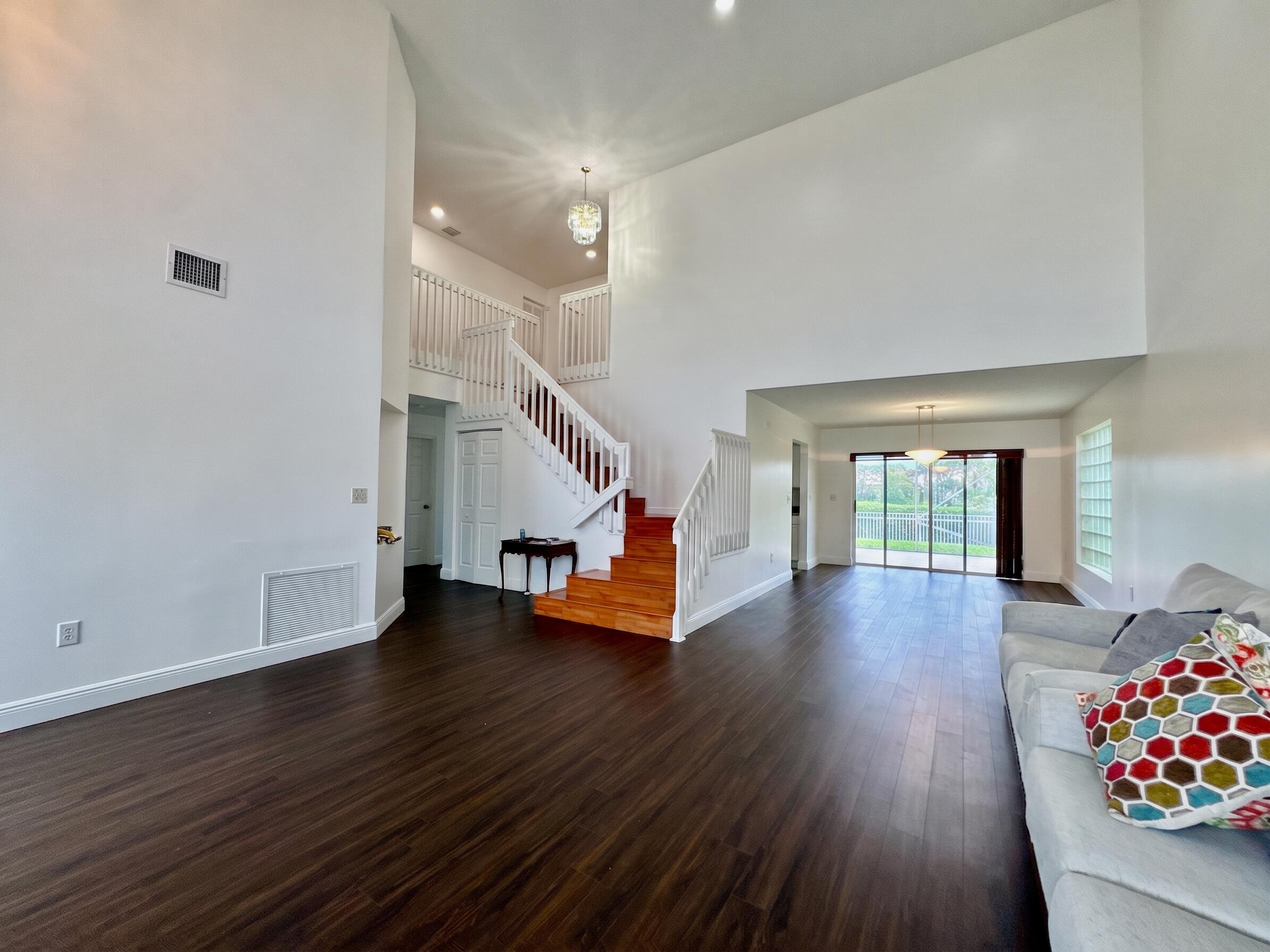 WYNDHAM LAKES NORTH - Residential