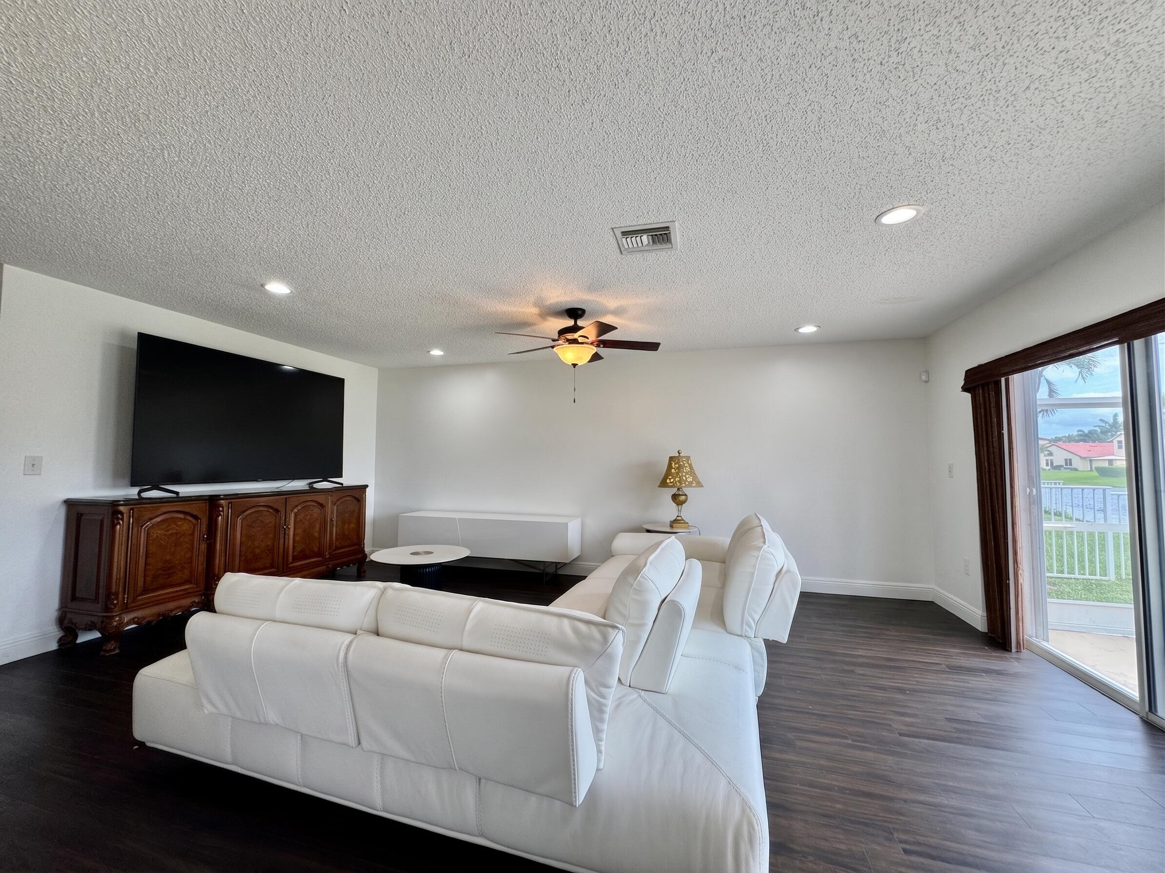 WYNDHAM LAKES NORTH - Residential