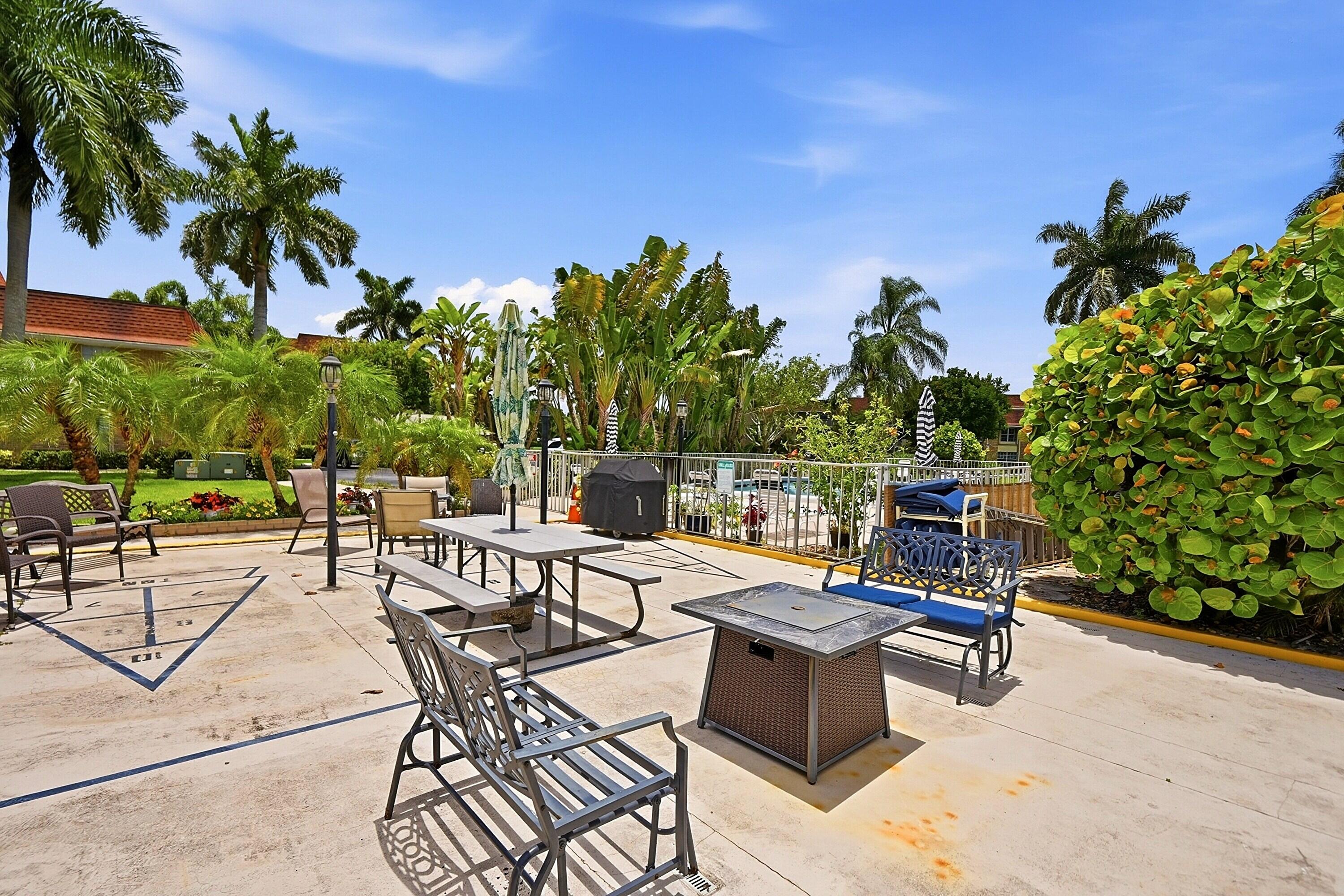 TAMBERLANE 4 CONDO - Residential
