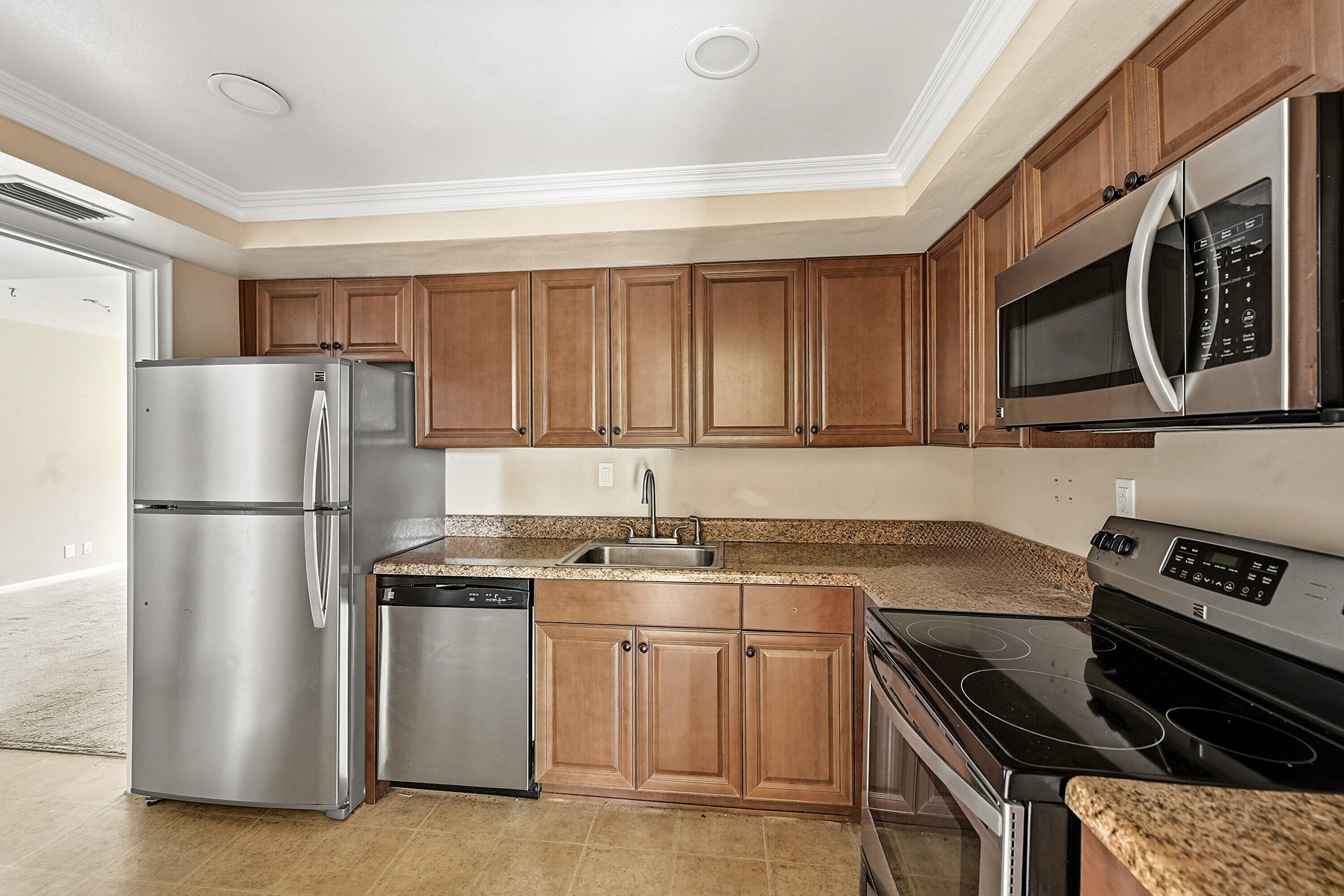 TAMBERLANE 4 CONDO - Residential