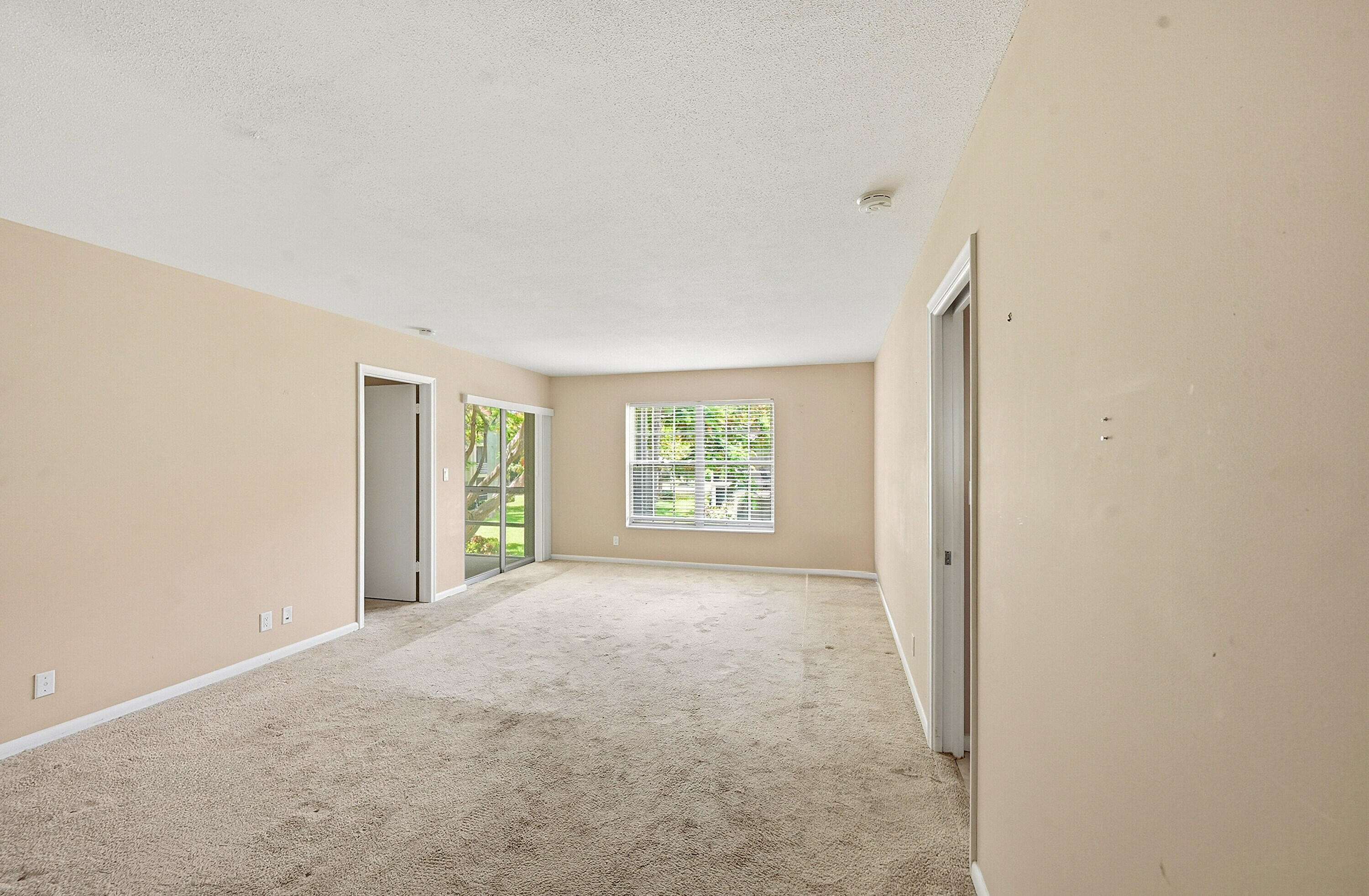 TAMBERLANE 4 CONDO - Residential