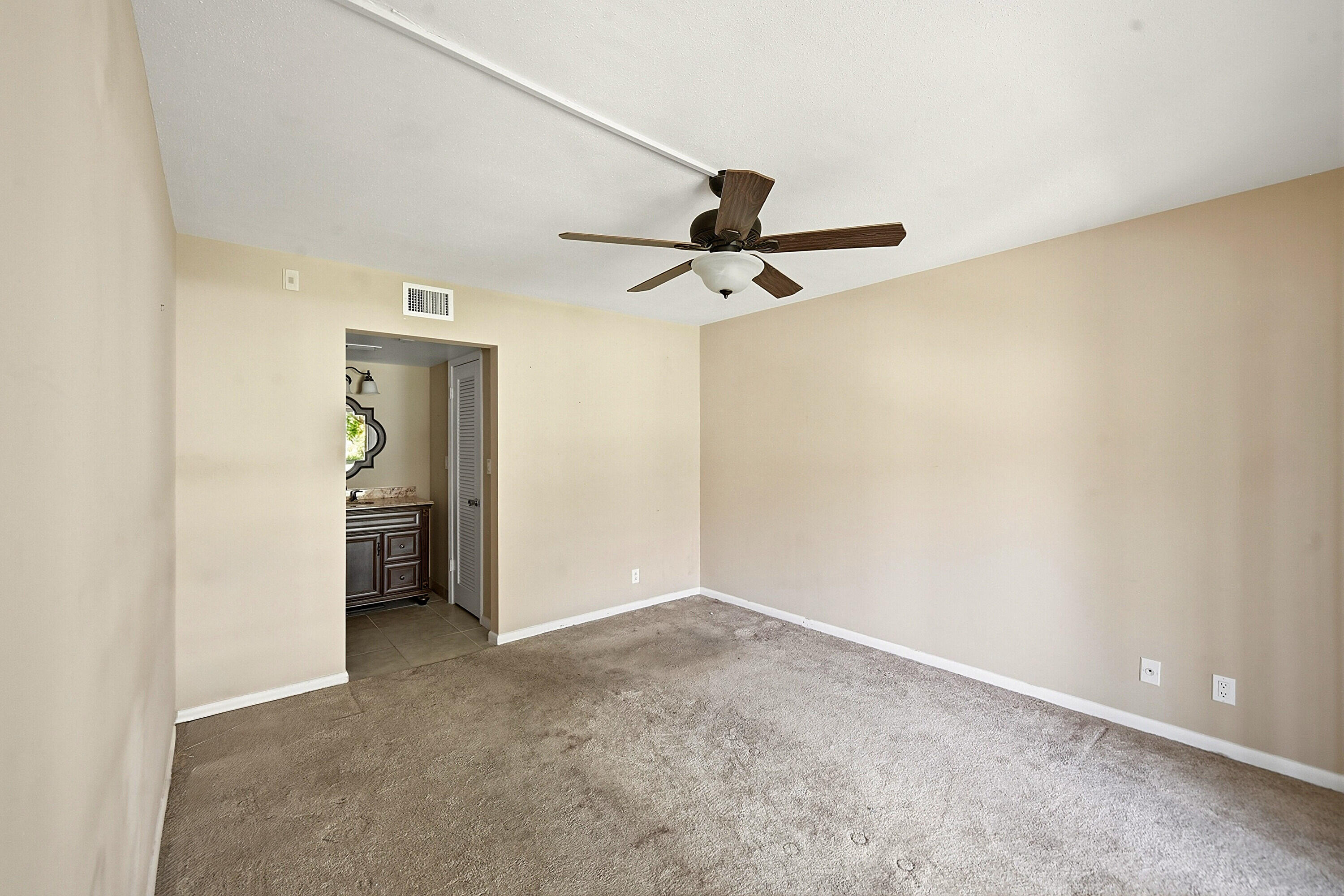 TAMBERLANE 4 CONDO - Residential