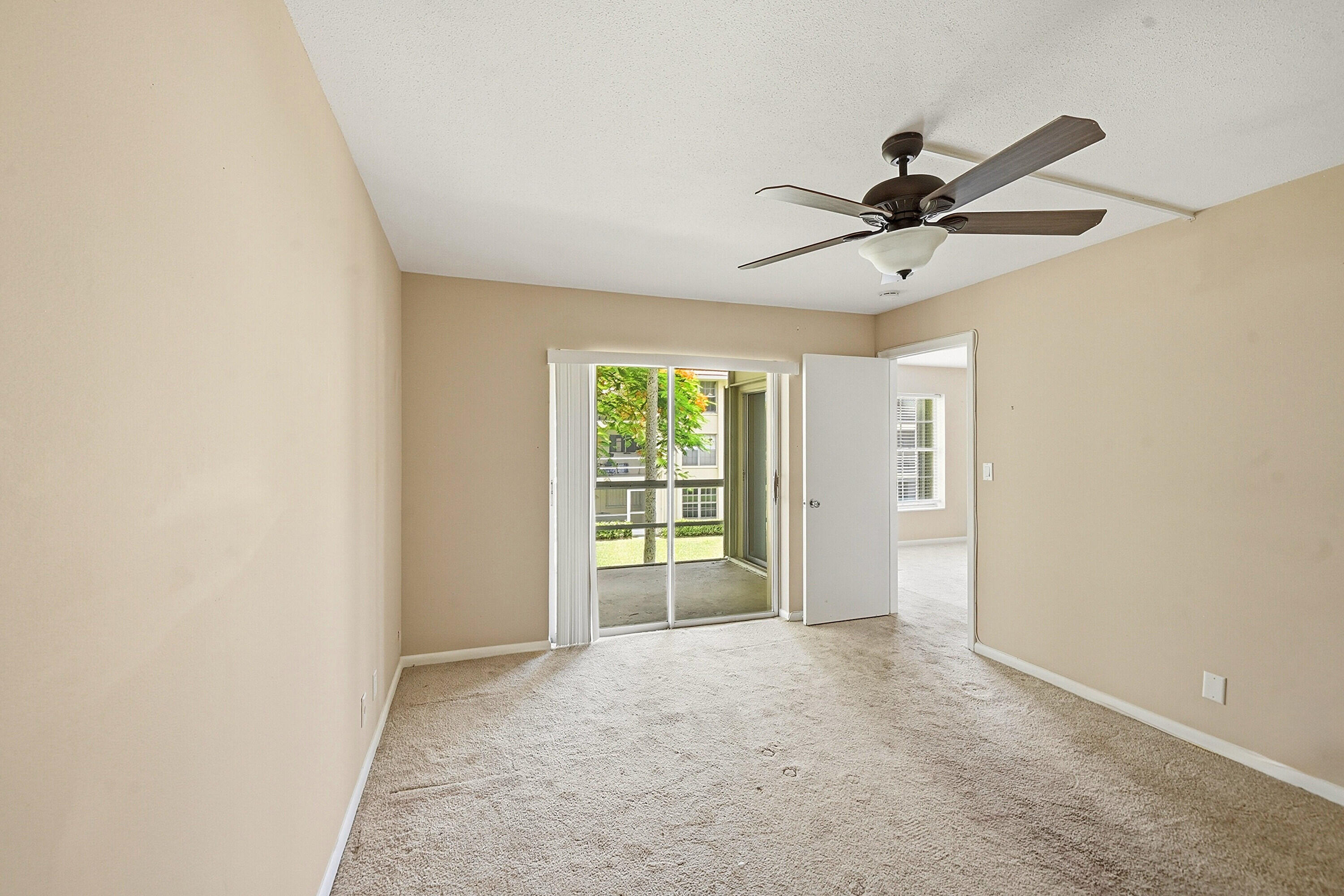 TAMBERLANE 4 CONDO - Residential