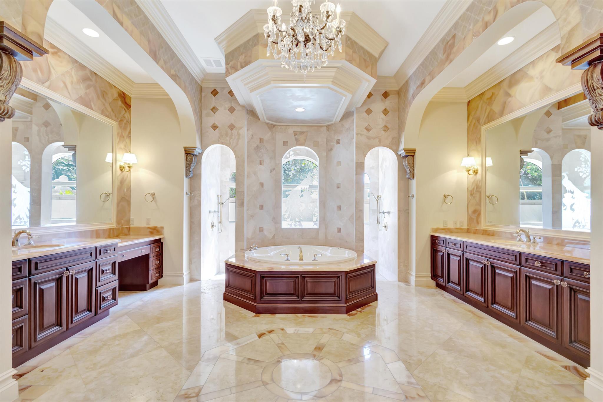 ADMIRALS COVE - Residential