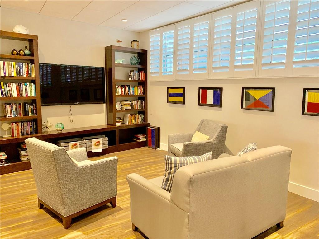 EVERGLADES HOUSE - Residential