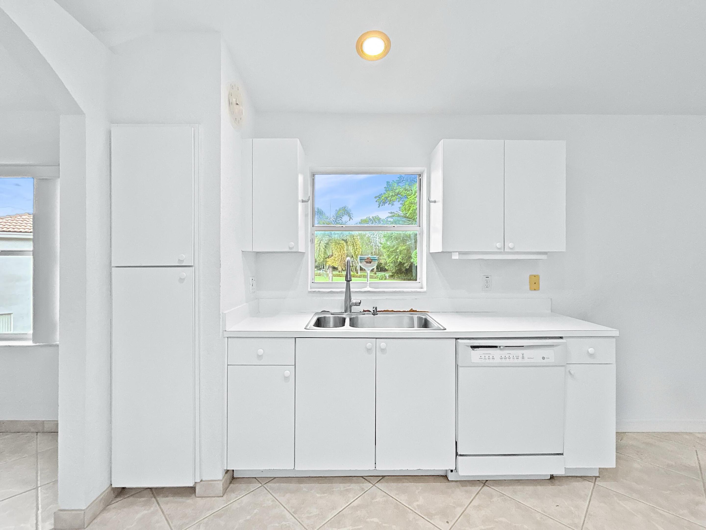GROVE VILLAGE CONDO - Residential