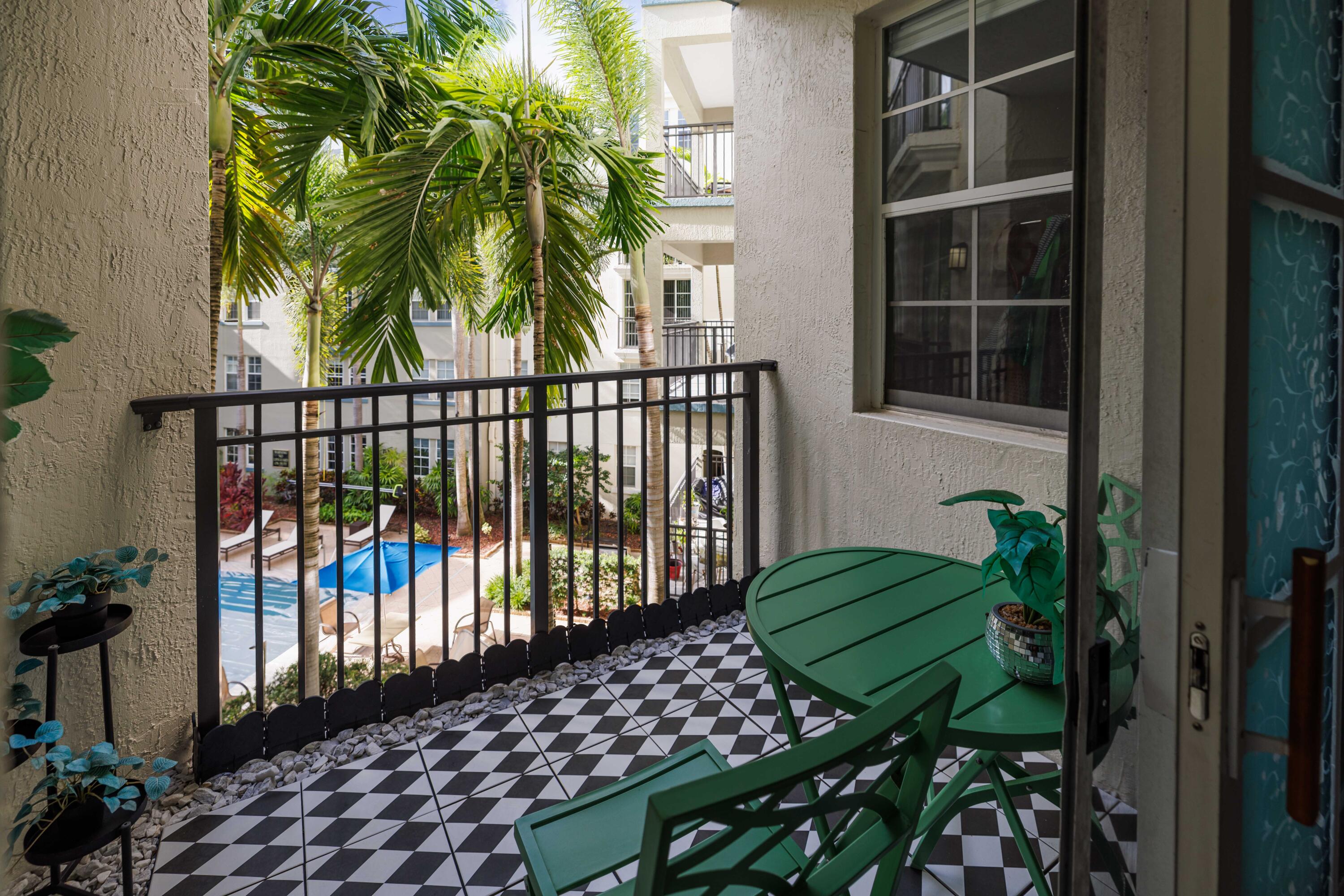 SOLE AT FORT LAUDERDALE - Residential