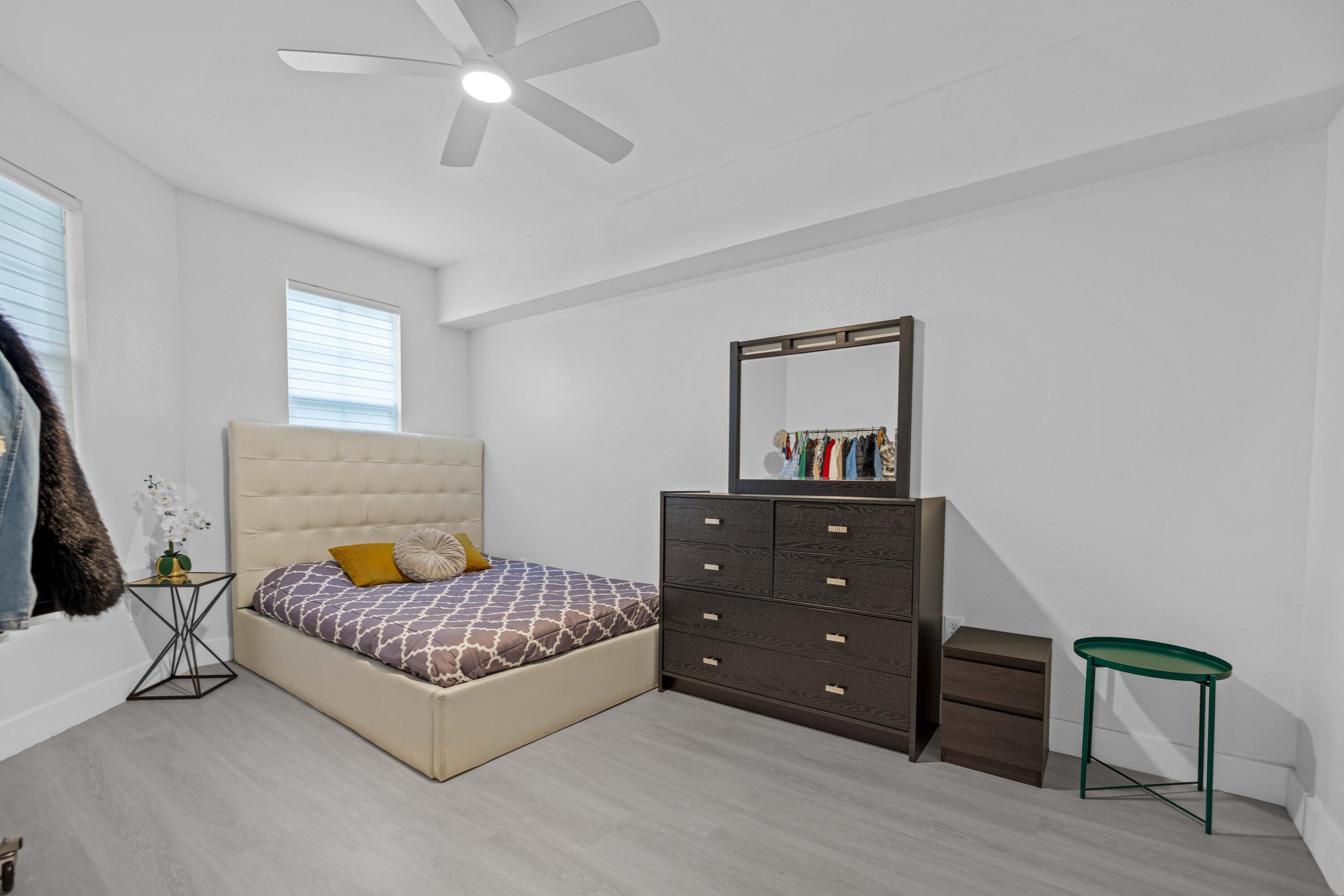 SOLE AT FORT LAUDERDALE - Residential