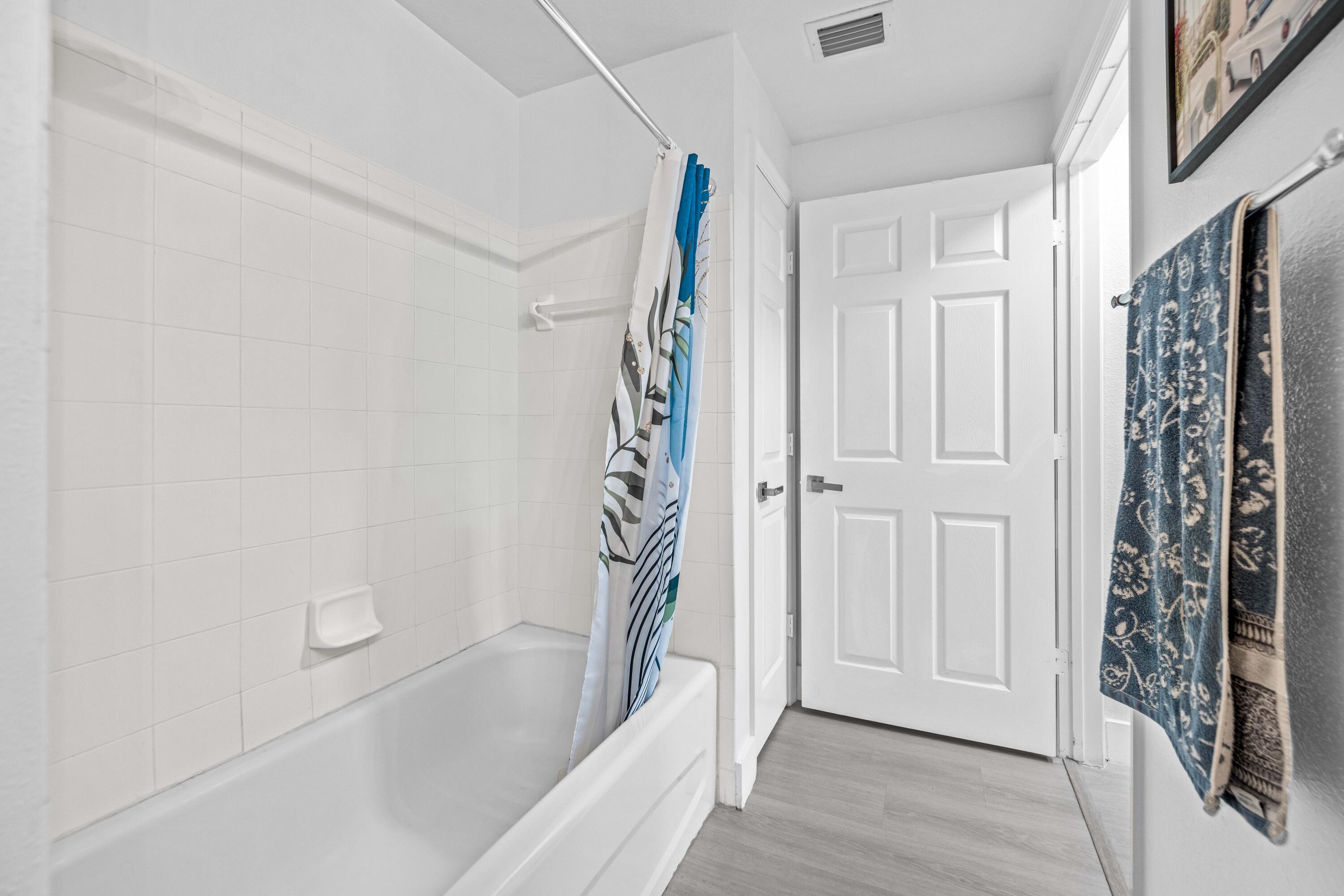 SOLE AT FORT LAUDERDALE - Residential