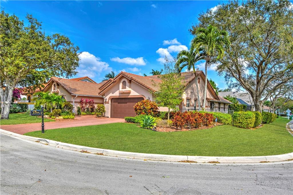 EAGLE TRACE / EAGLE POINT - Residential