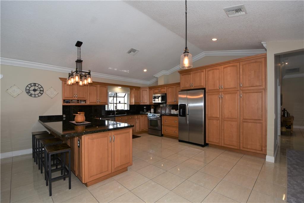 EAGLE TRACE / EAGLE POINT - Residential