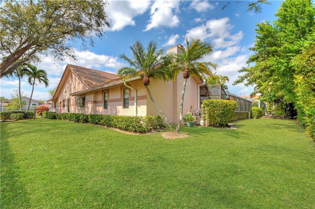 EAGLE TRACE / EAGLE POINT - Residential