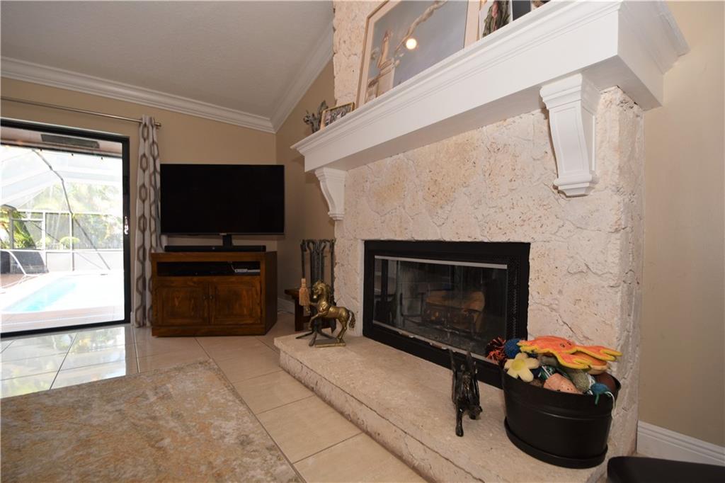 EAGLE TRACE / EAGLE POINT - Residential