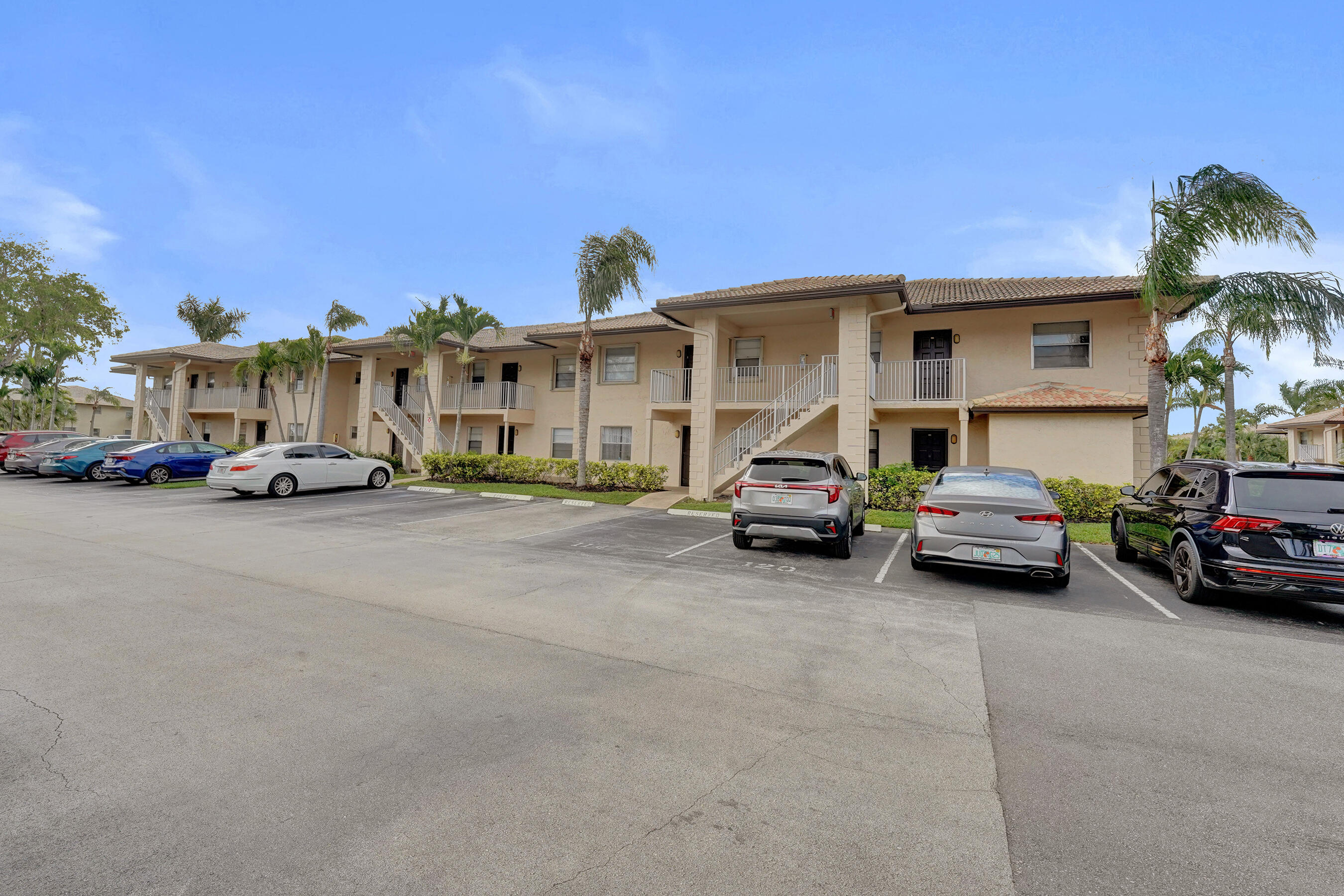 VIEWPOINTE CONDO - Residential