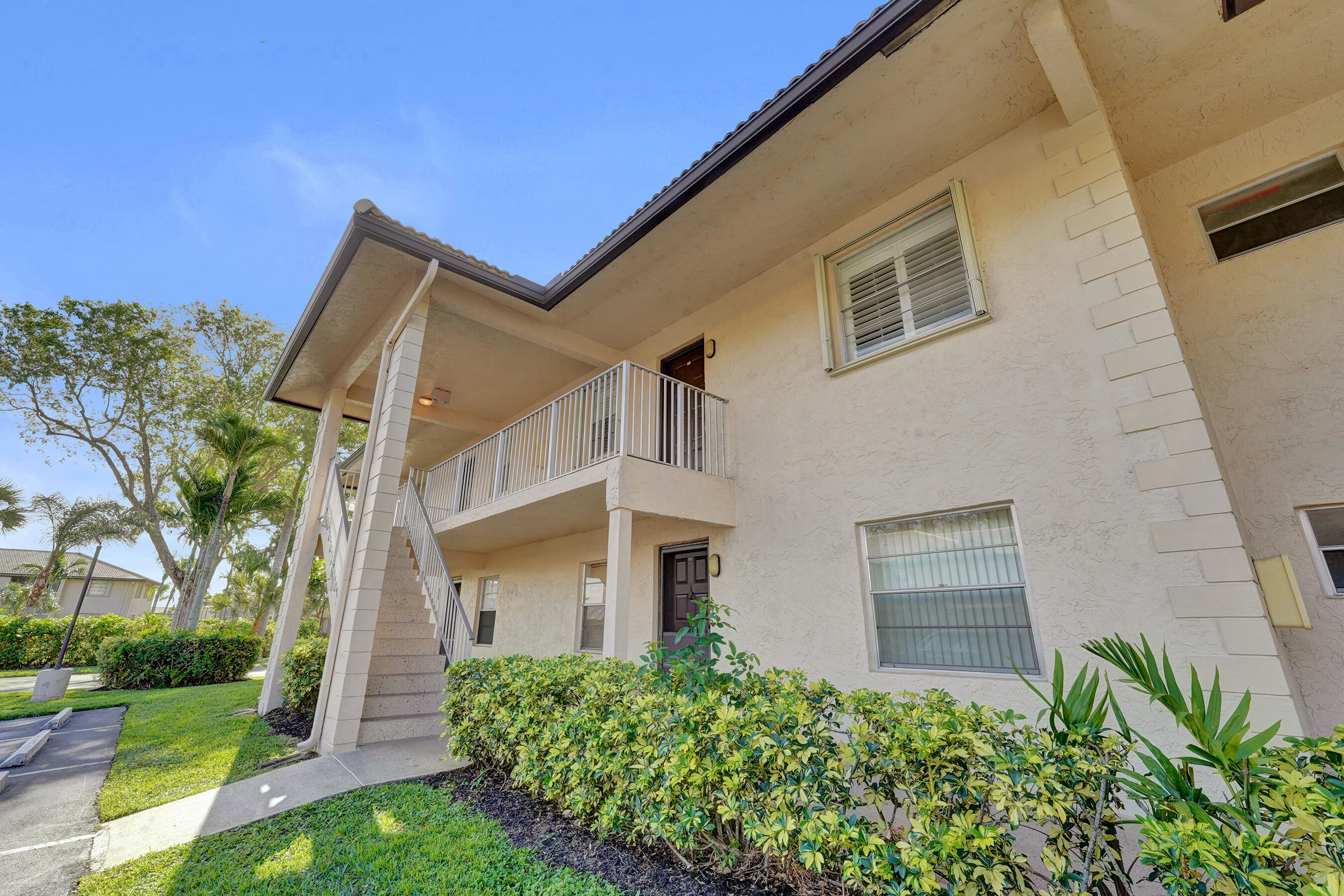VIEWPOINTE CONDO - Residential