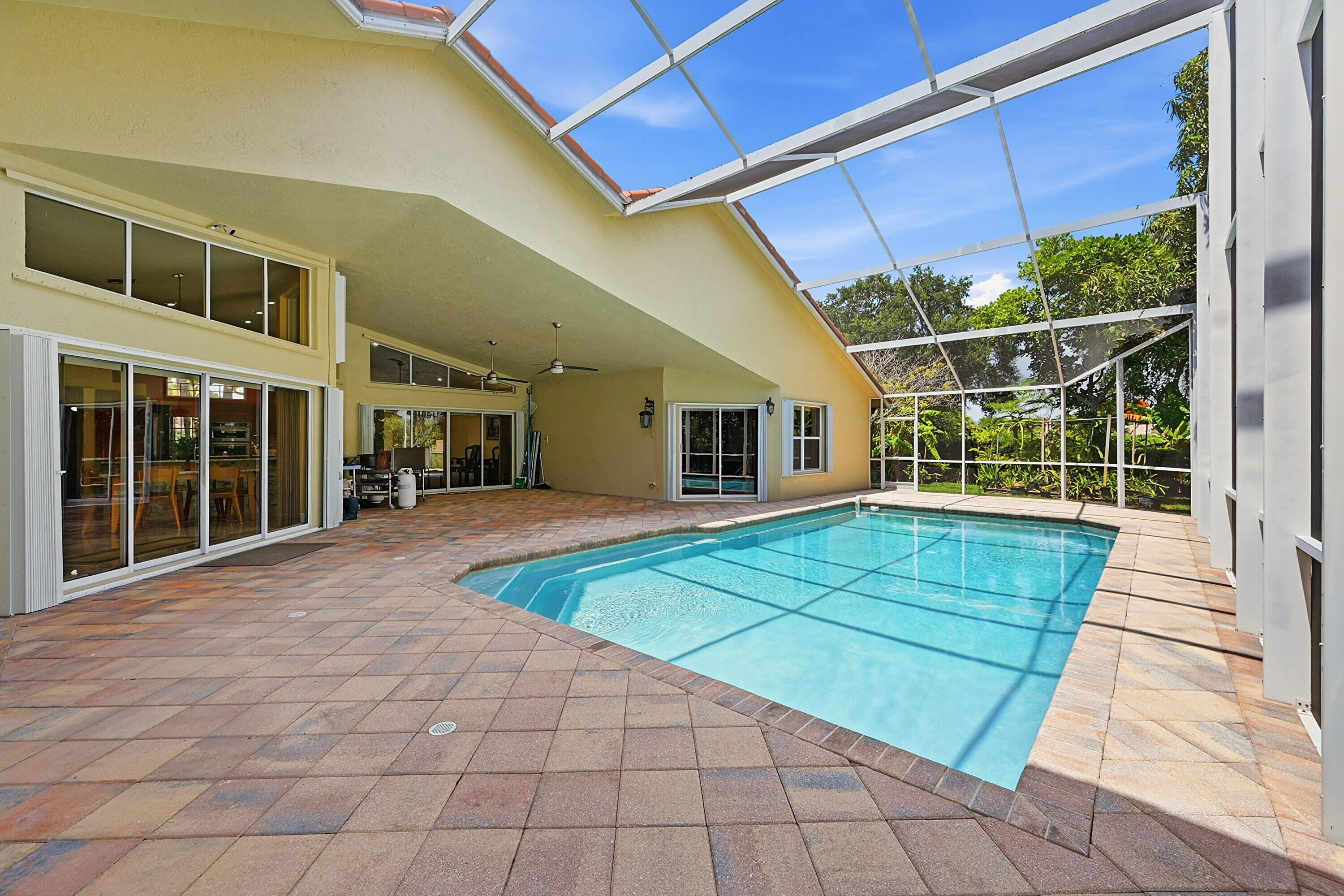 NORTH SPRINGS - Residential