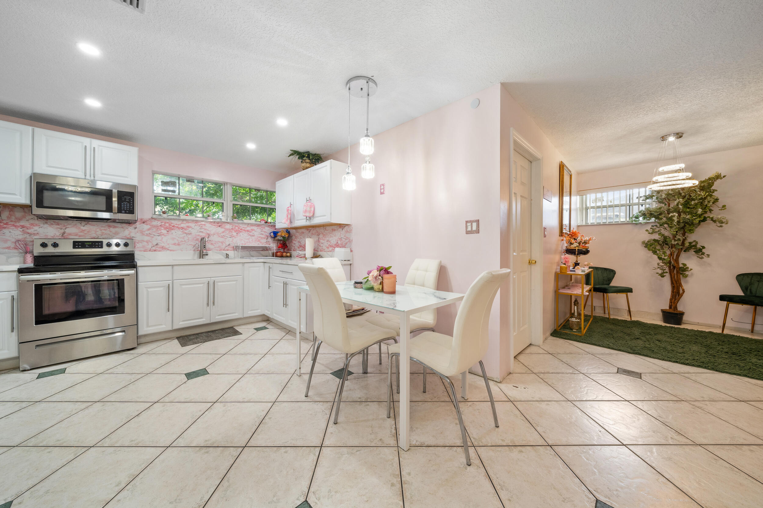 WEST CARVER RANCHES ADD NO 2 - Residential