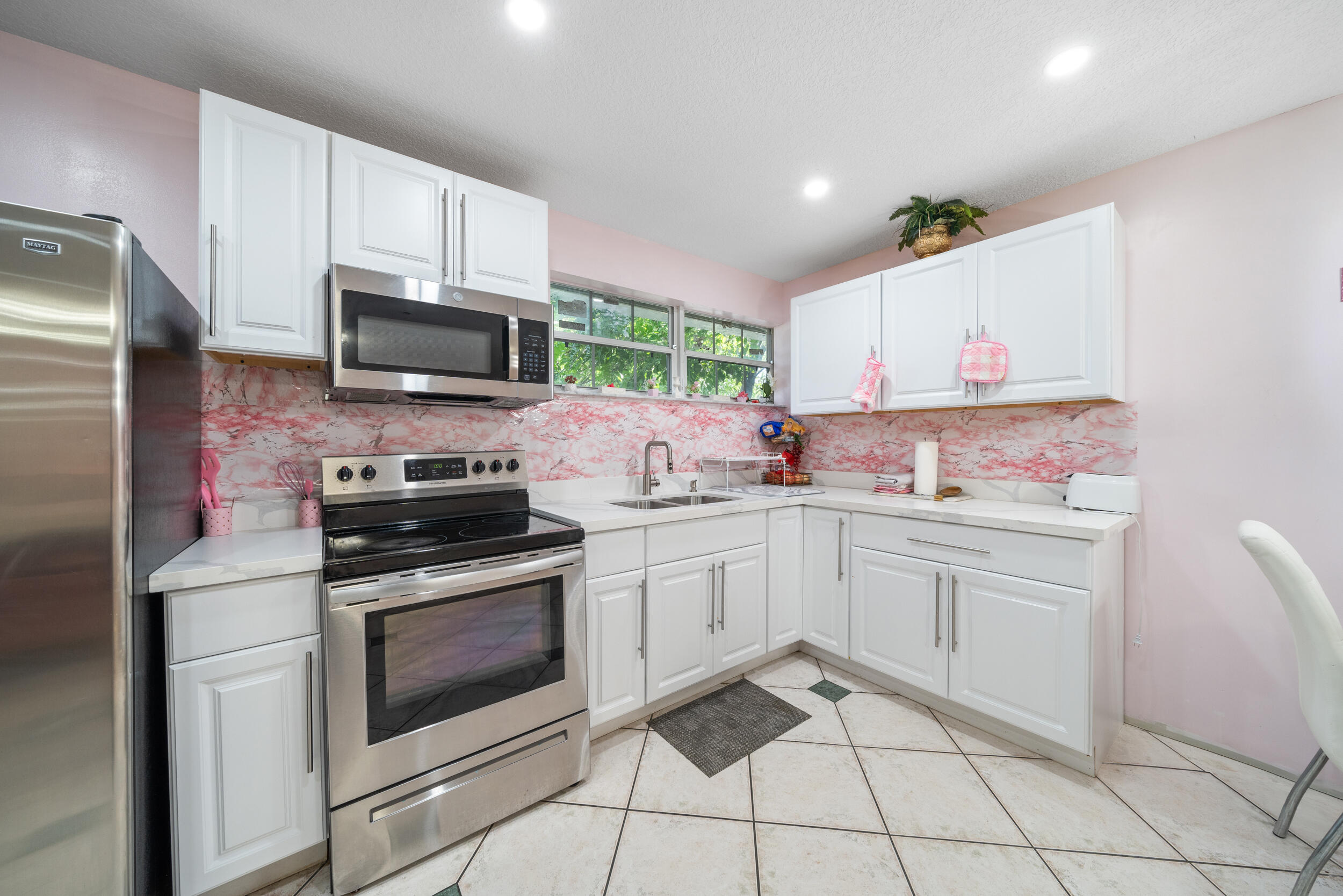 WEST CARVER RANCHES ADD NO 2 - Residential