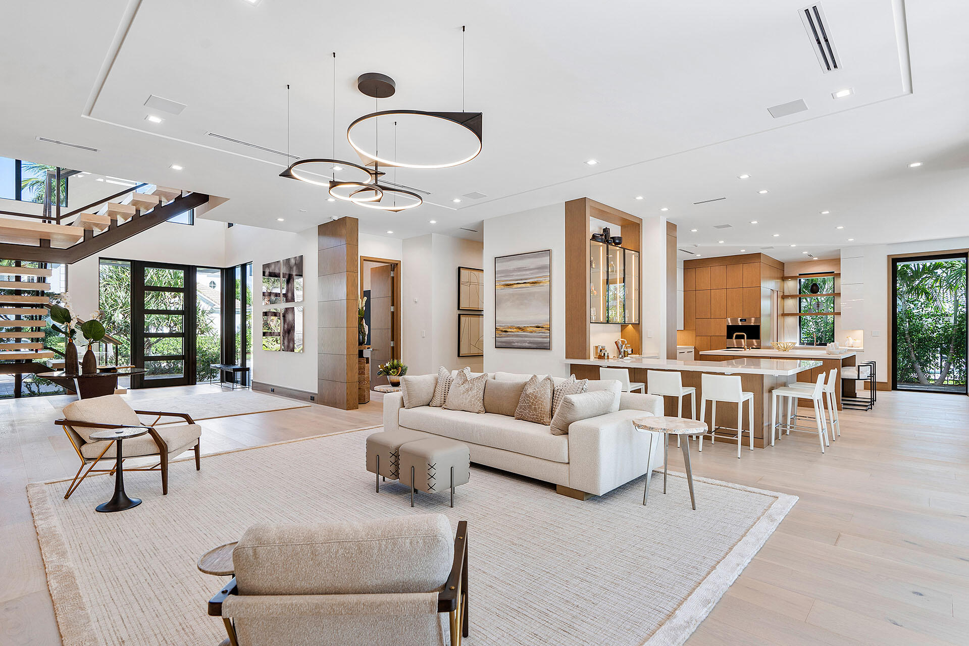 ROYAL PALM YACHT & COUNTRY CLUB - Residential