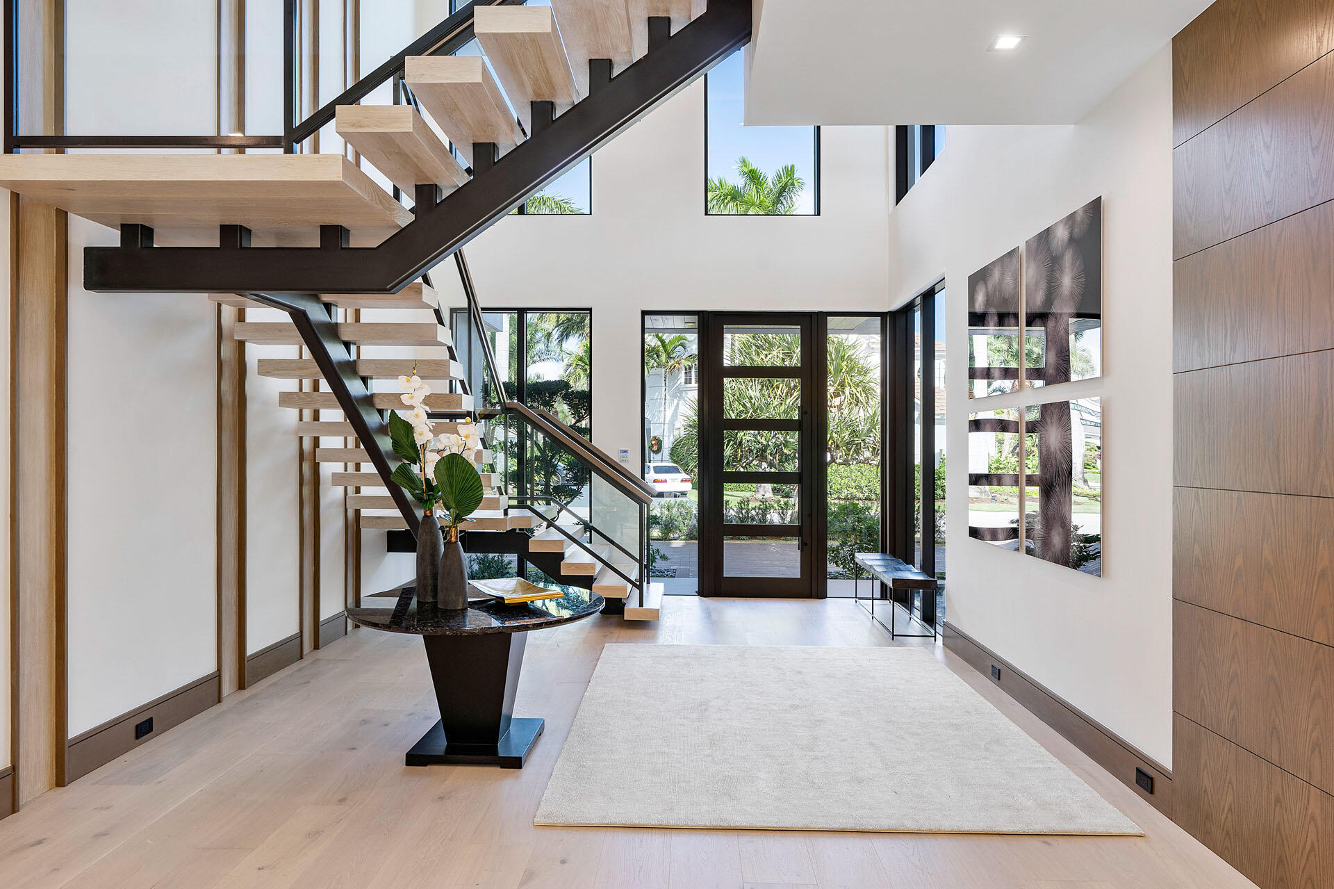 ROYAL PALM YACHT & COUNTRY CLUB - Residential