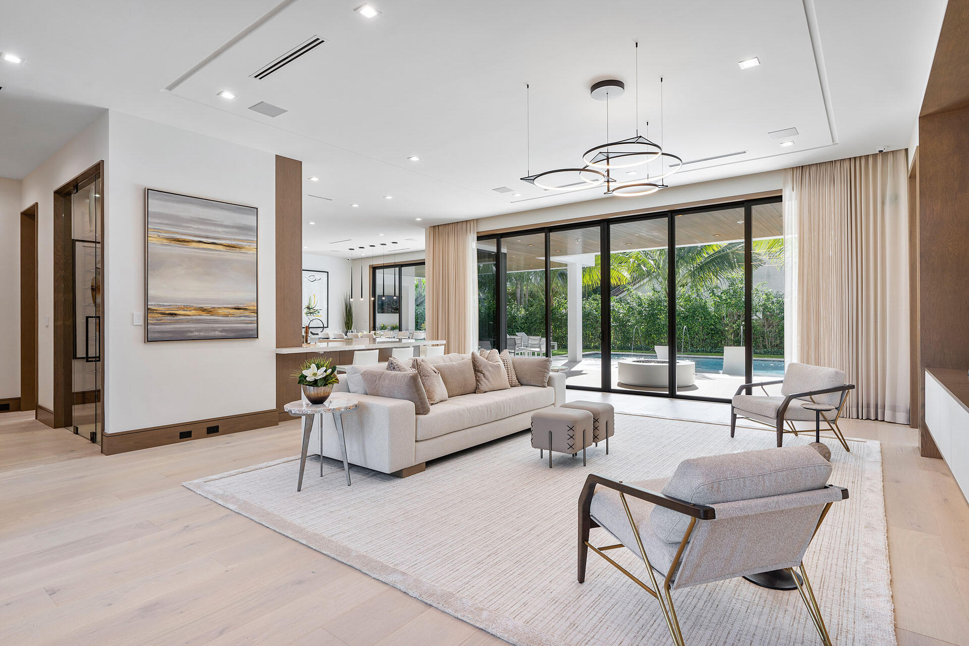 ROYAL PALM YACHT & COUNTRY CLUB - Residential