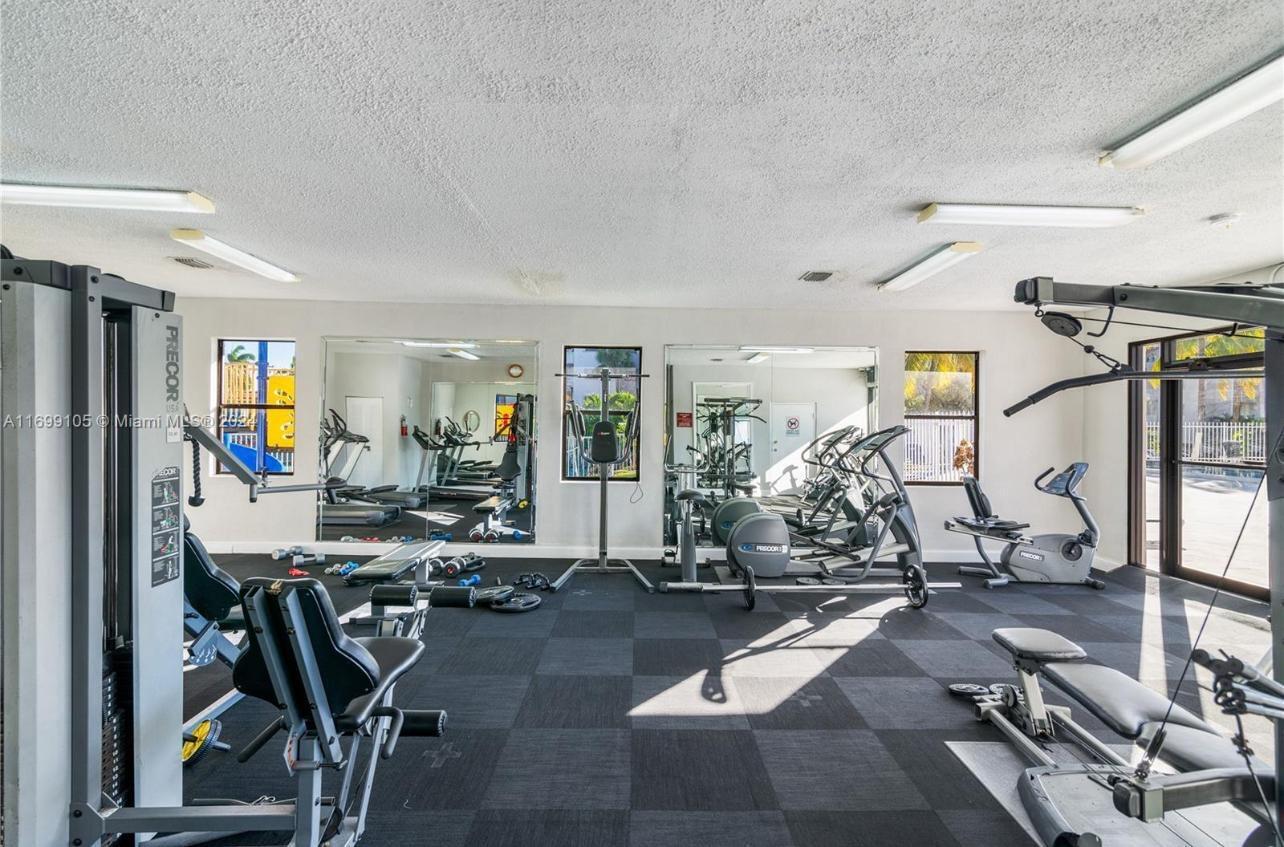 FONTAINEBLEAU GARDENS CONDO - Residential