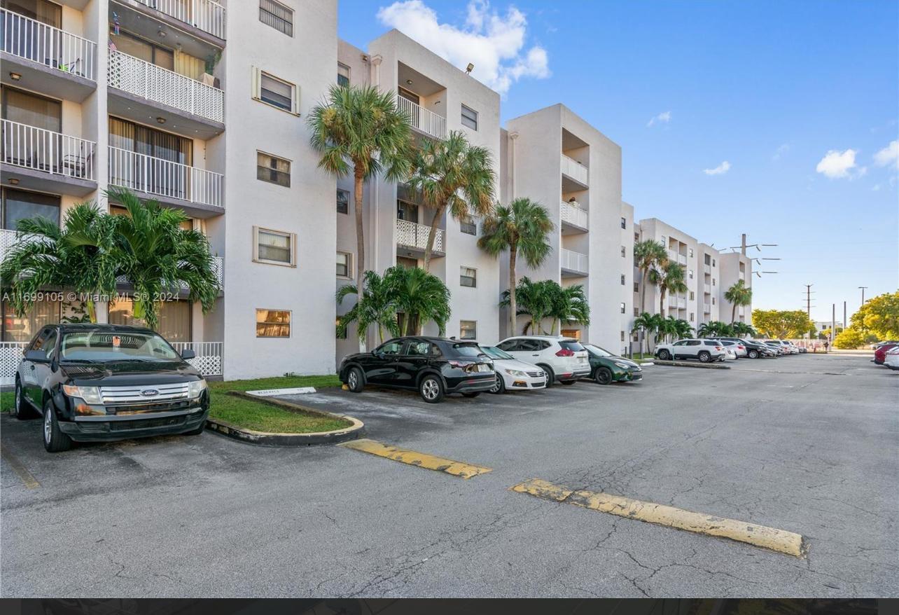 FONTAINEBLEAU GARDENS CONDO - Residential