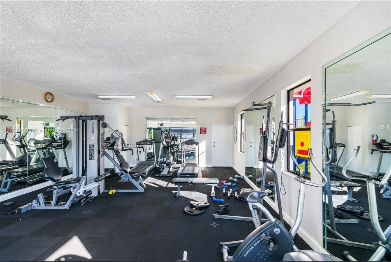FONTAINEBLEAU GARDENS CONDO - Residential